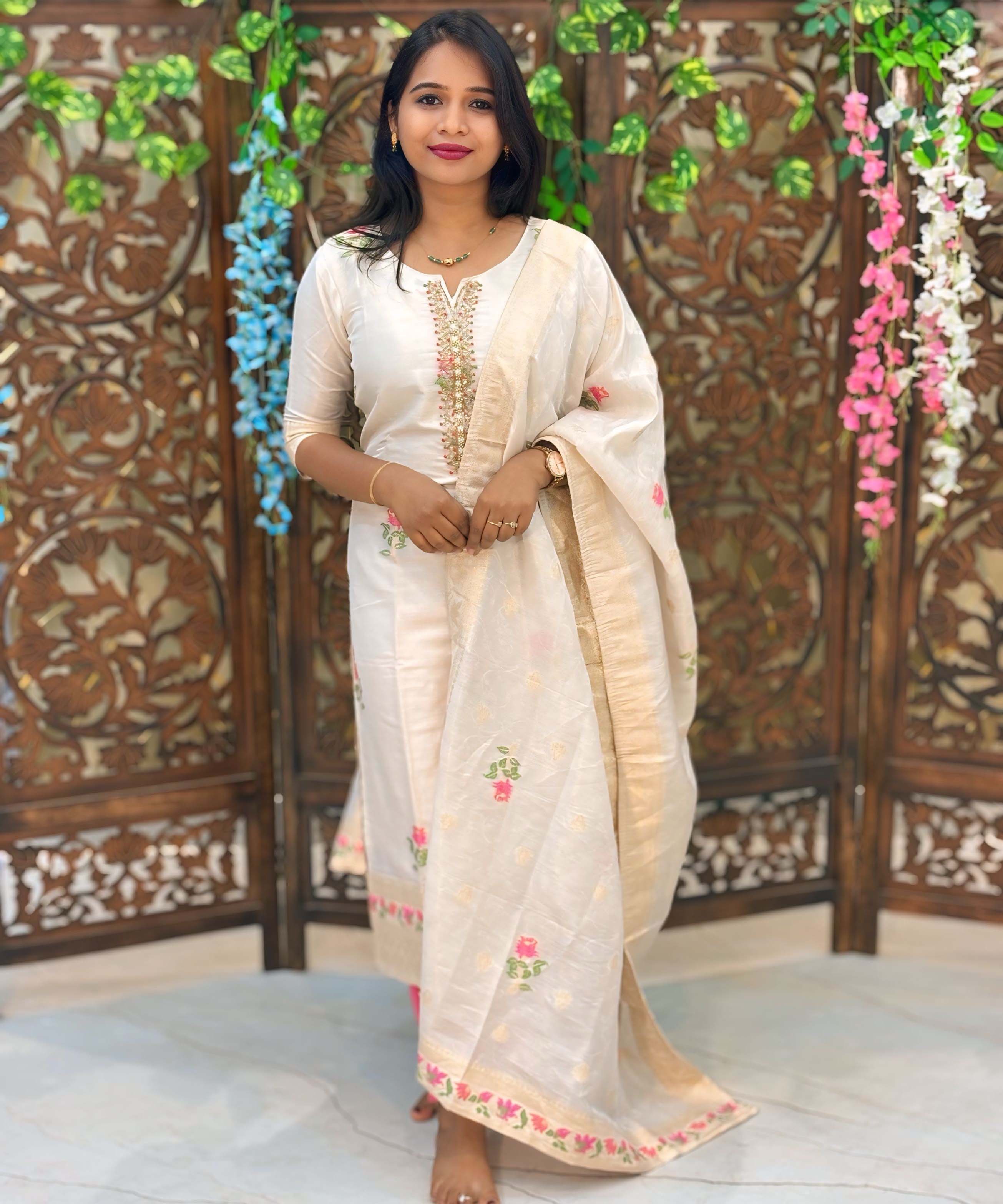 Golden and Lite Pink Color Premium Zardozi work 3 Piece Salwar Set / ESS239