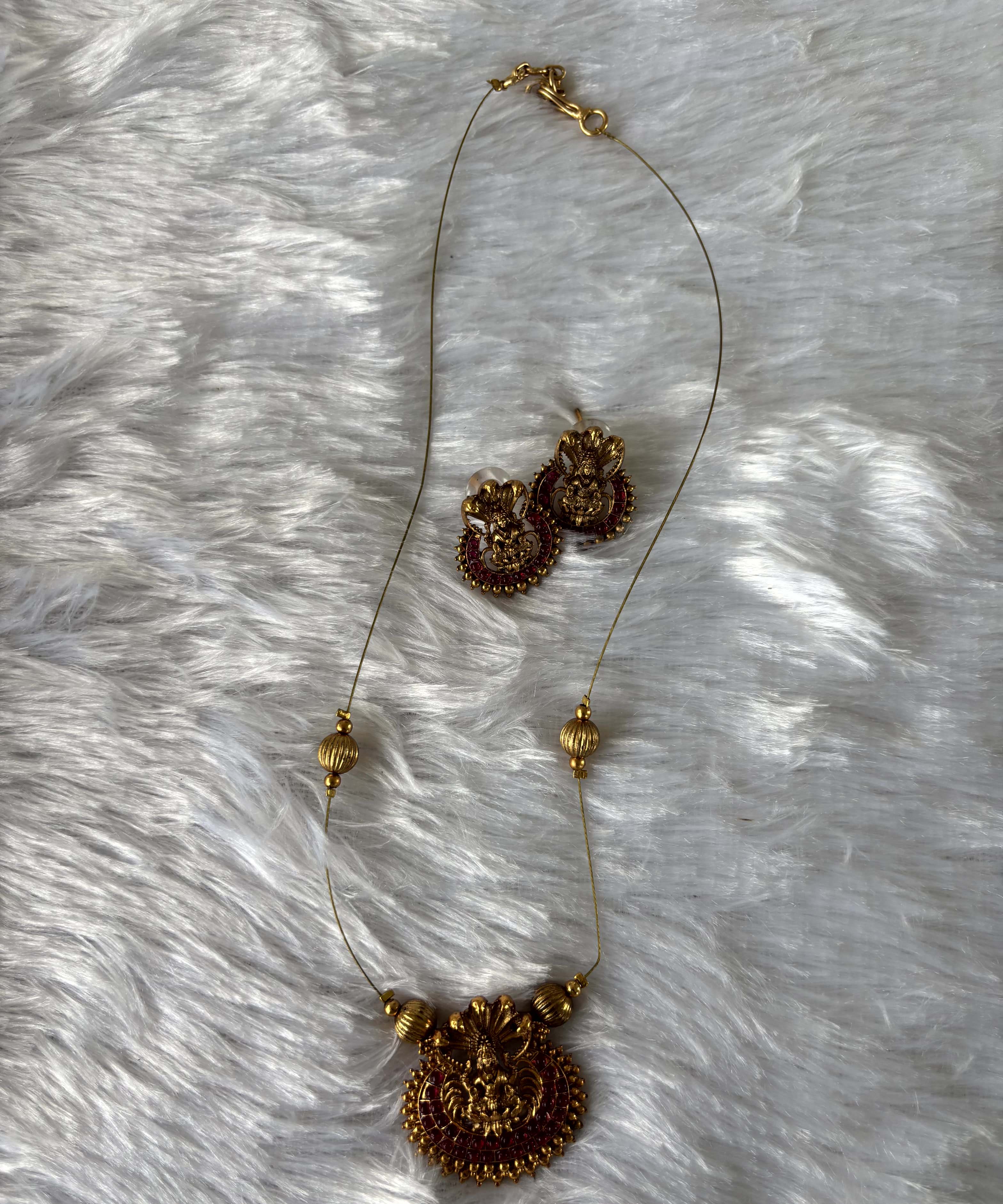 Invisible Chain - Antique Lakshmi Imitation Temple Jewellery Set with Pink Stone -JIN001