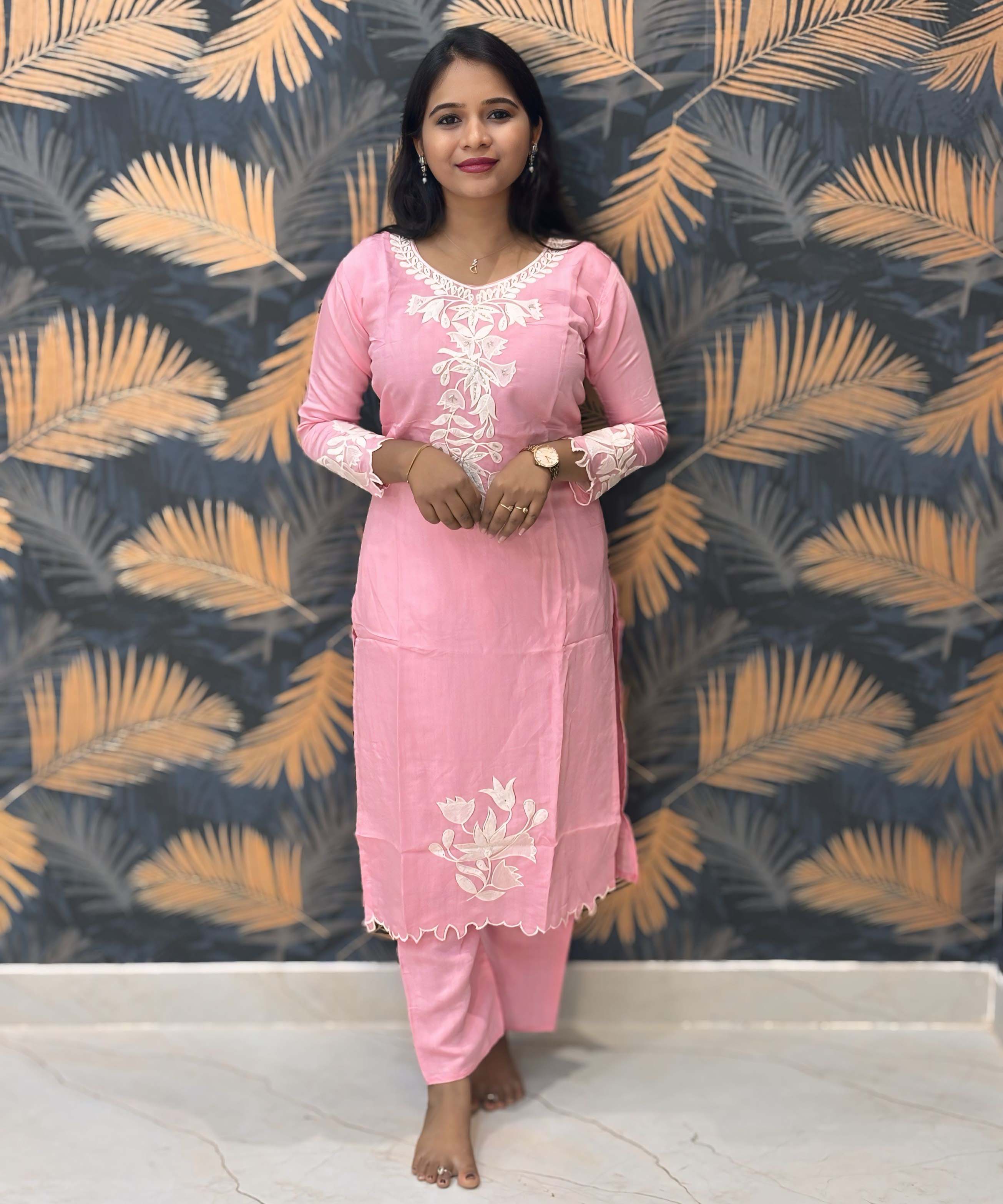 Lite Pink and White Color Premium 3 Piece Salwar Set / ESS332