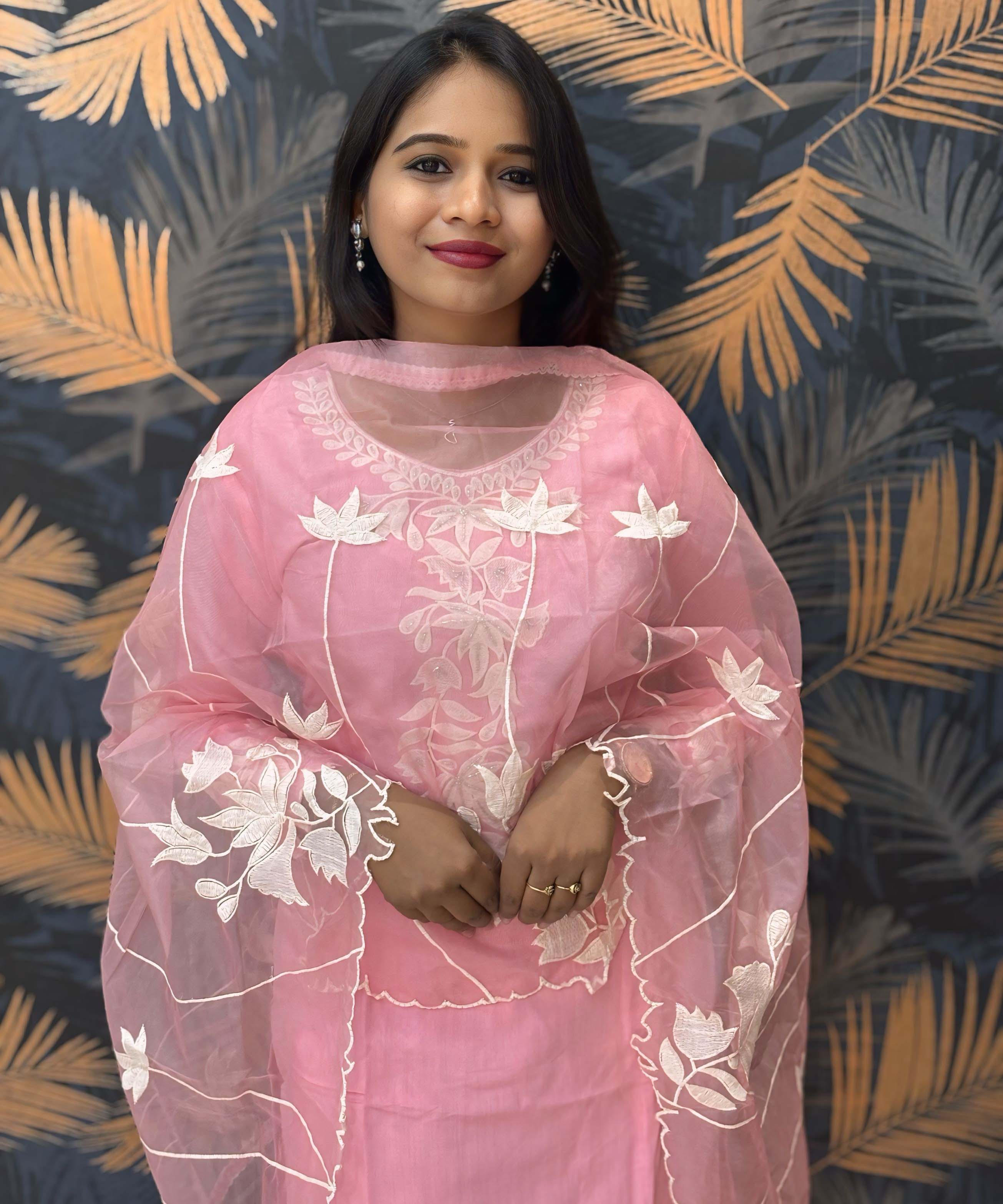 Lite Pink and White Color Premium 3 Piece Salwar Set / ESS332