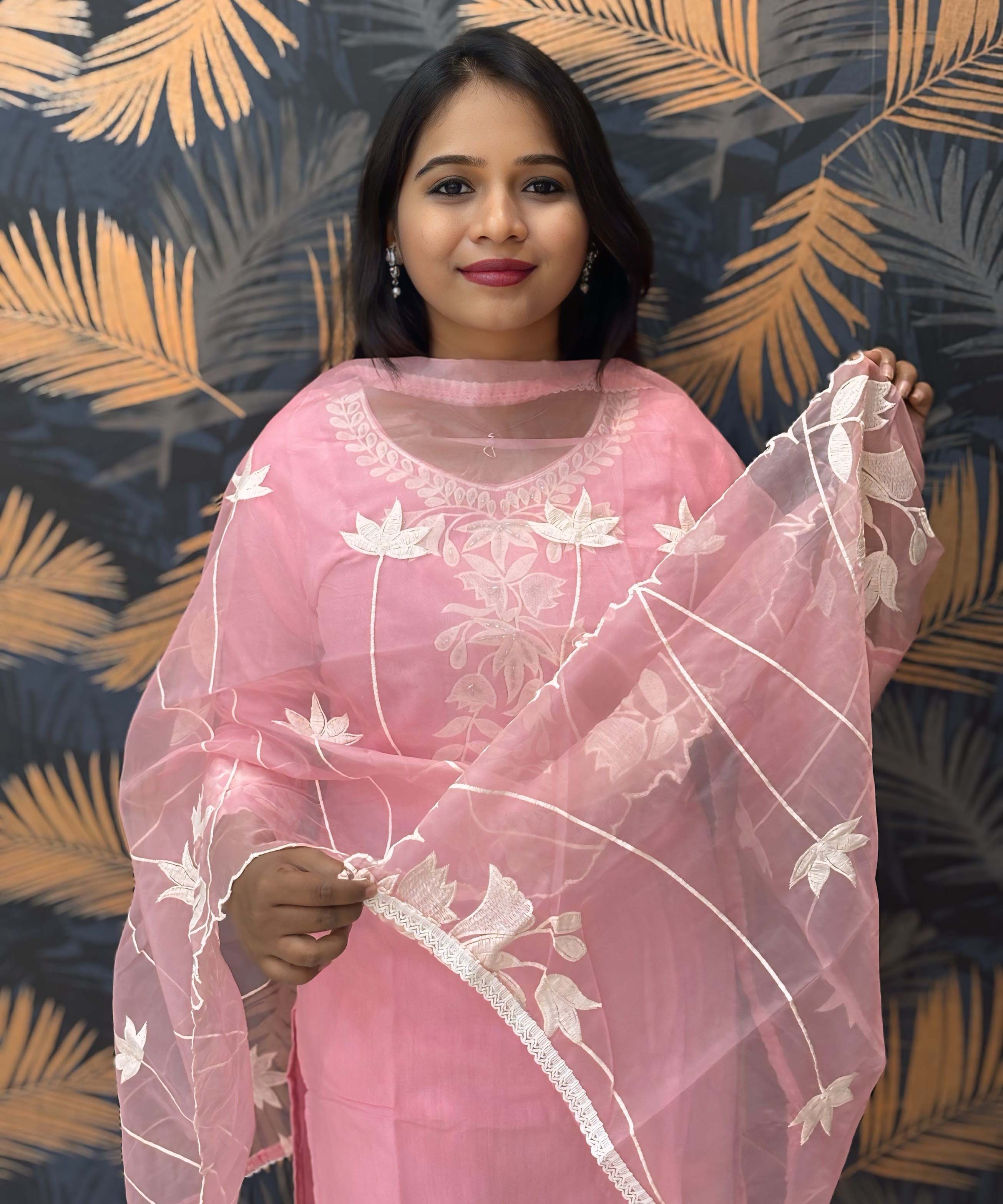Lite Pink and White Color Premium 3 Piece Salwar Set / ESS332