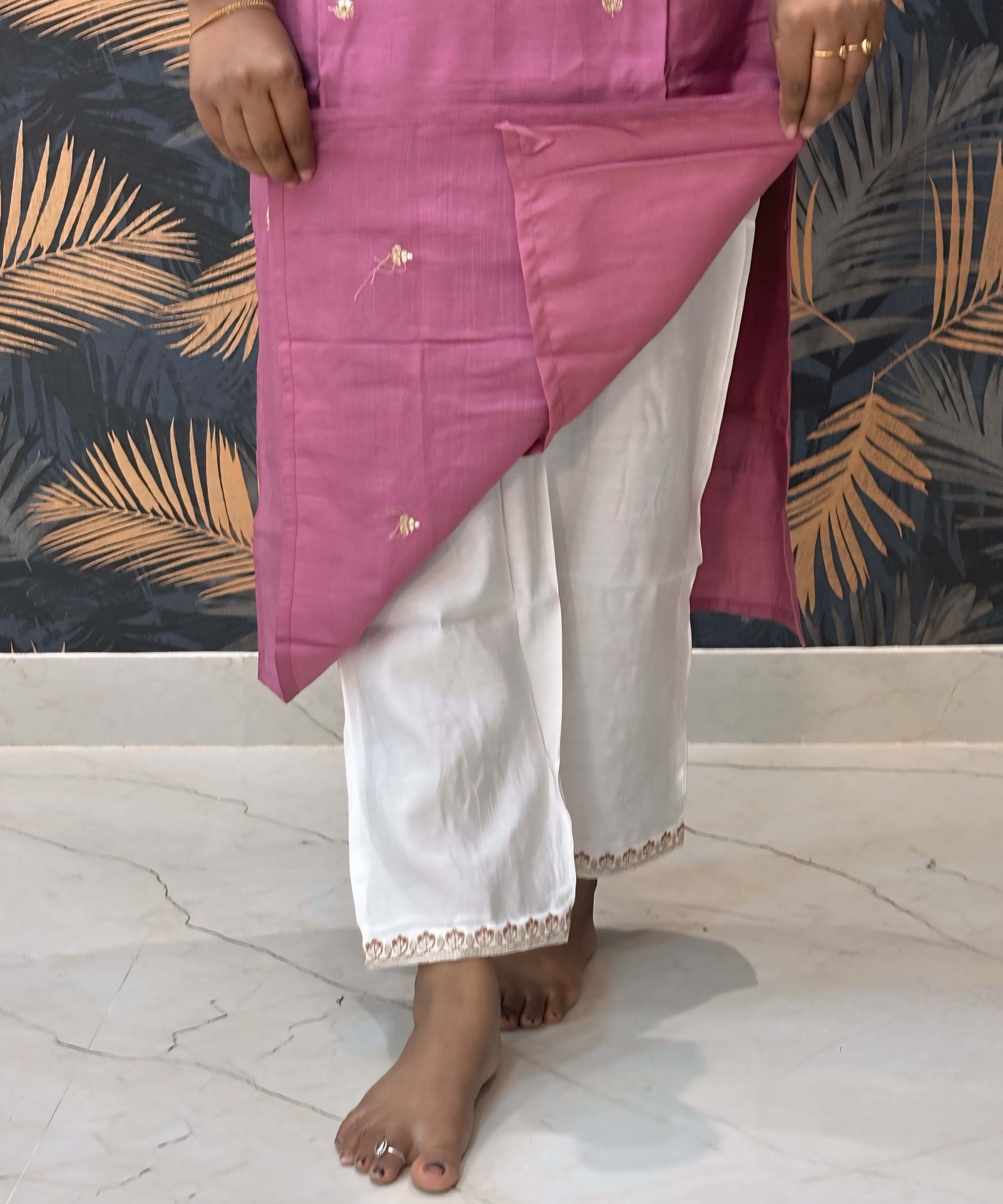 Lite Pink and White Color Premium 3 Piece Salwar Set / ESS333