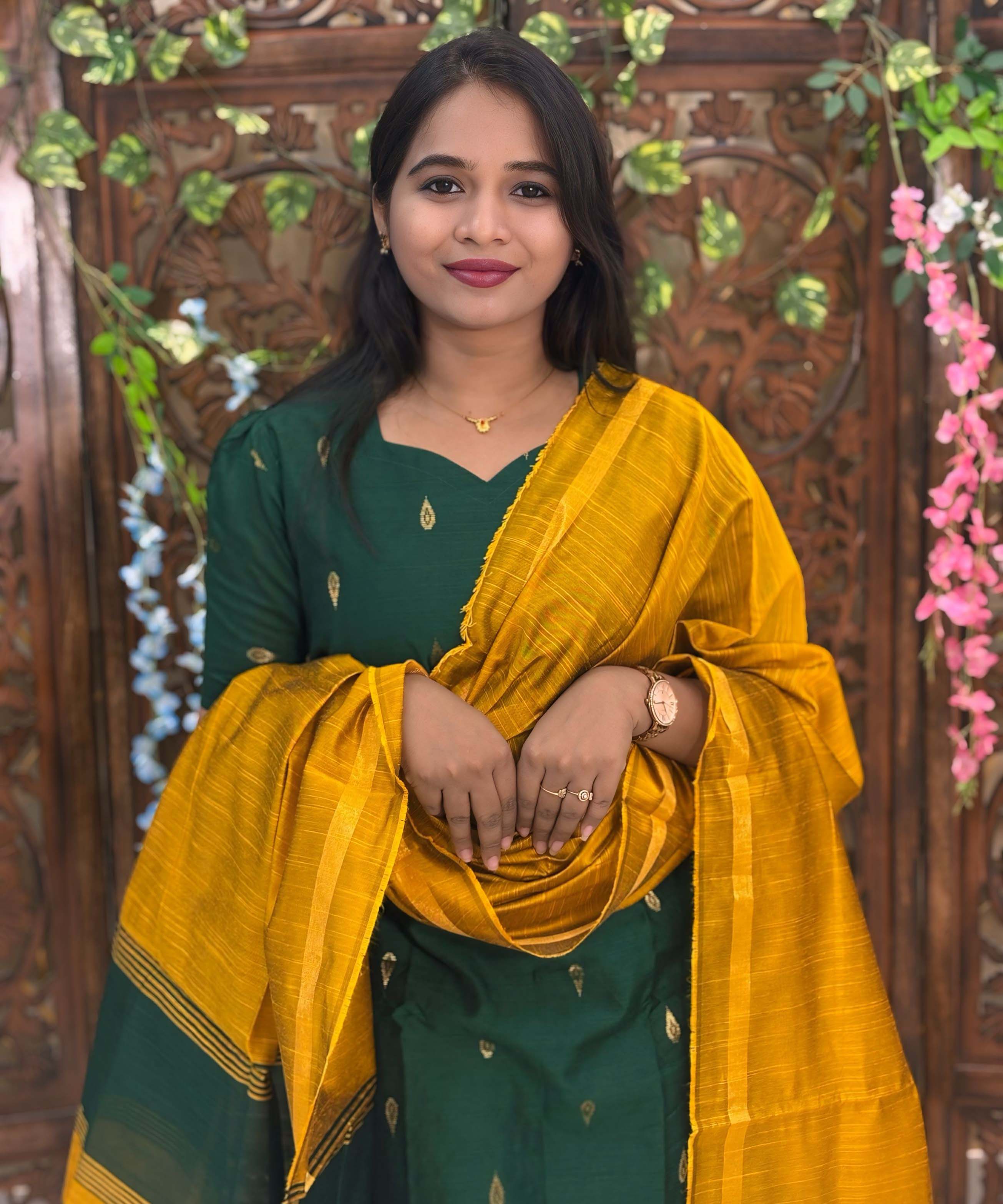 Green and Yellow Color Sweet Heart Neck Premium Raw Silk 3 Piece Salwar Set with Lining / LSS194