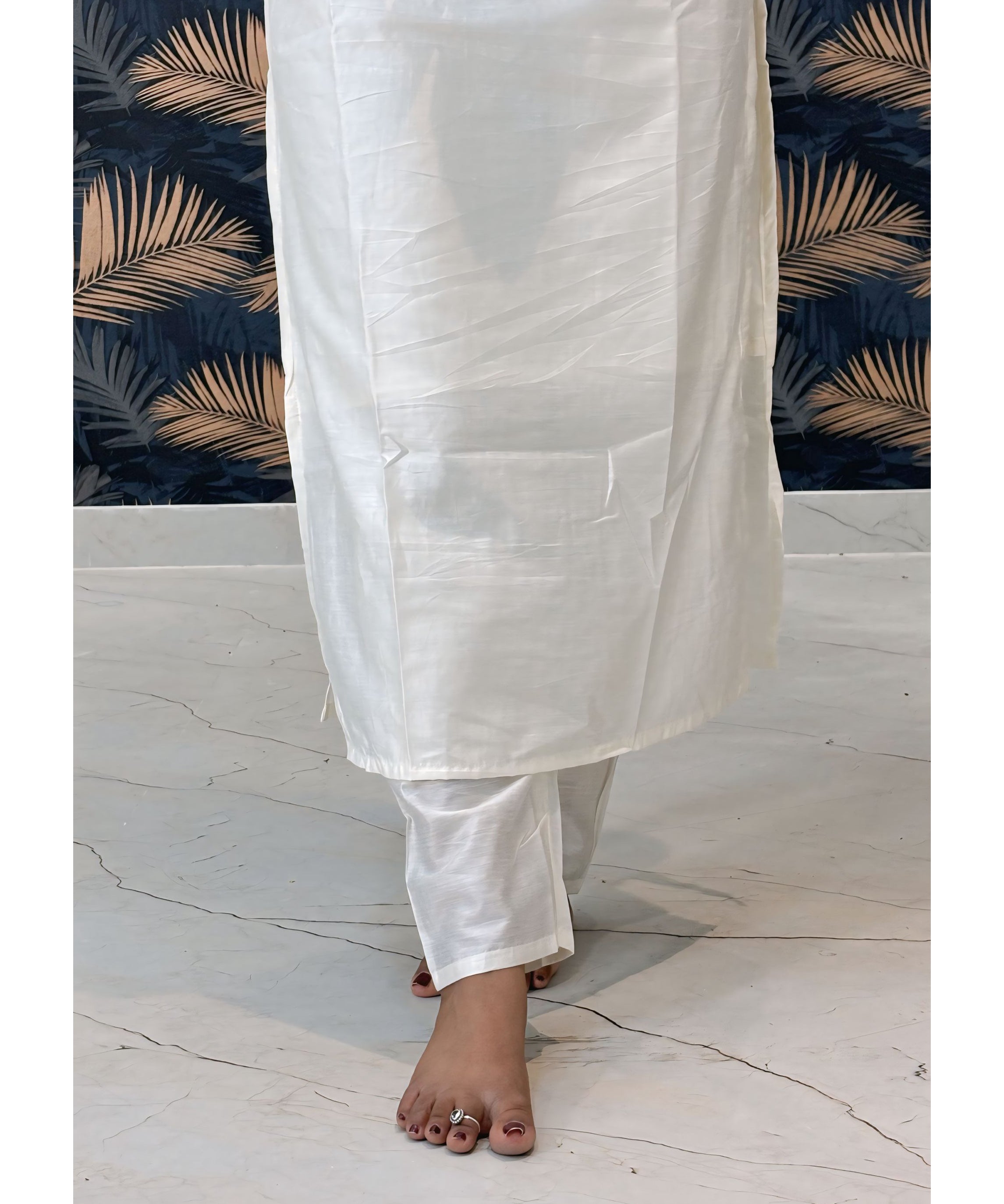 White Color Ethnic Salwar Set with Organza Dupatta / ESS294