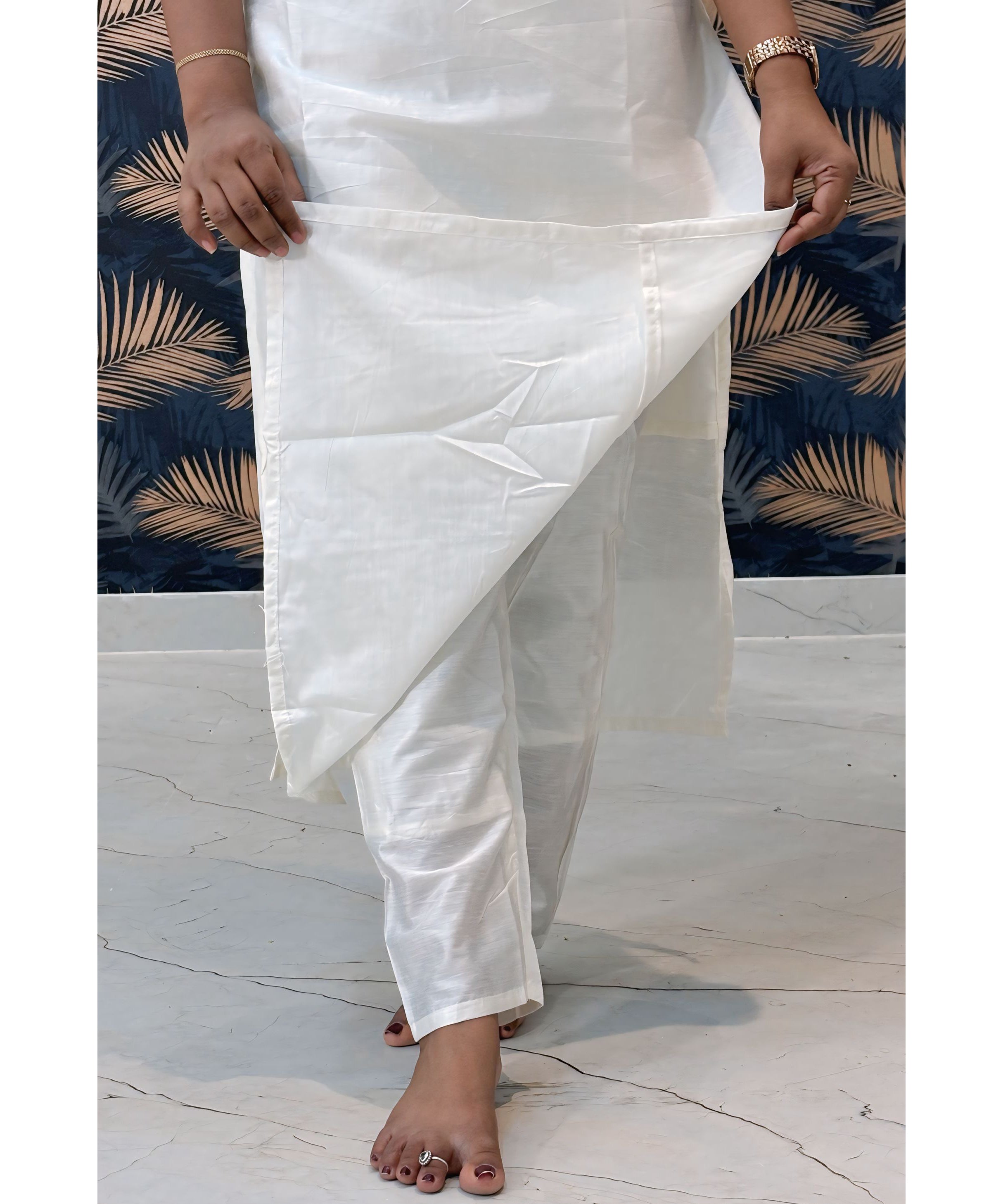 White Color Ethnic Salwar Set with Organza Dupatta / ESS294