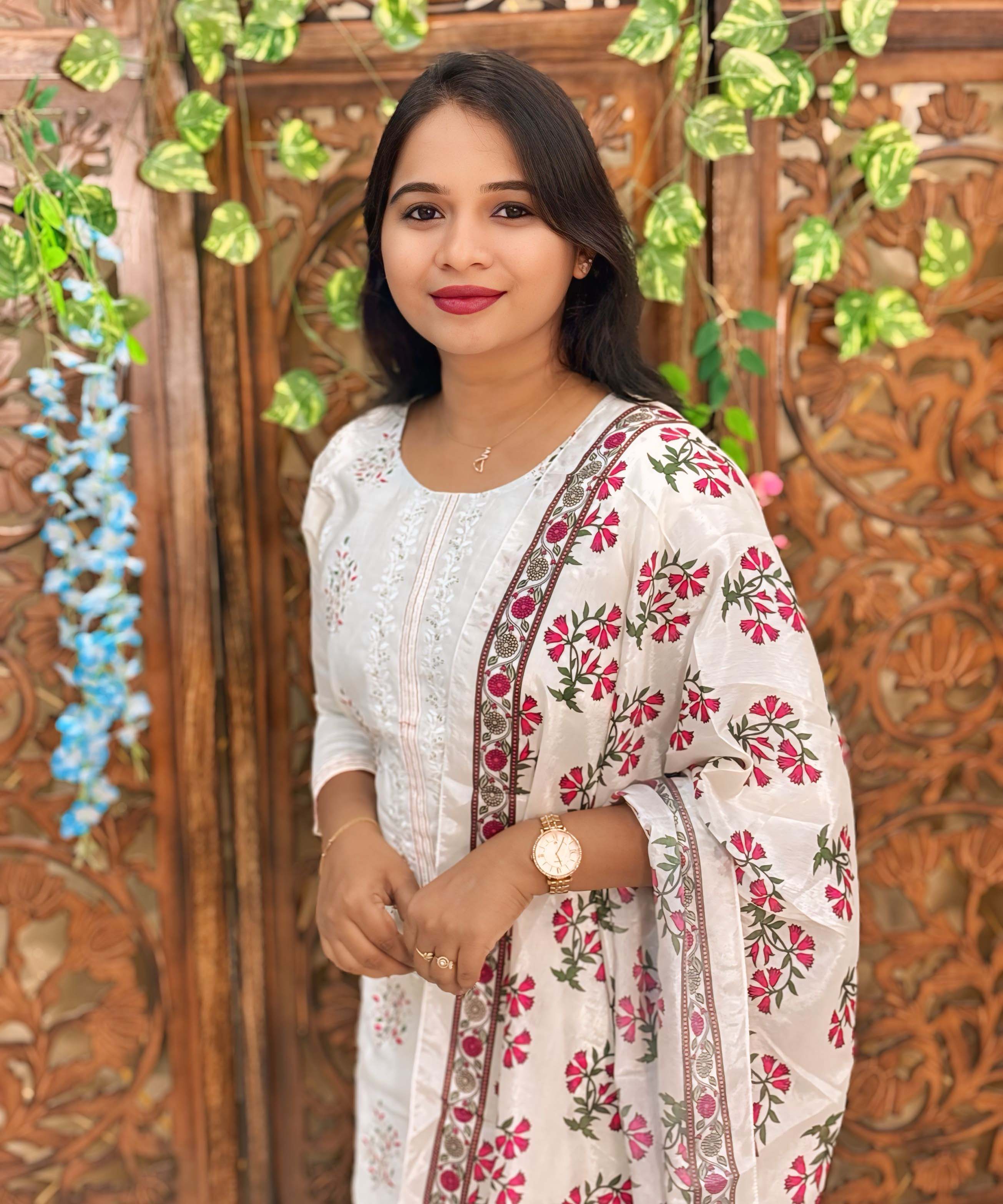 White Color Floral Embroidered Cotton Blend 3 Piece Salwar Set / ESS360