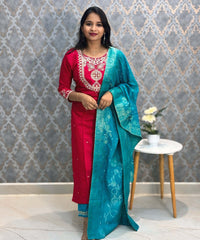 Cherry Red and Rama Green Color Premium 3 Piece Salwar Set / ESS352
