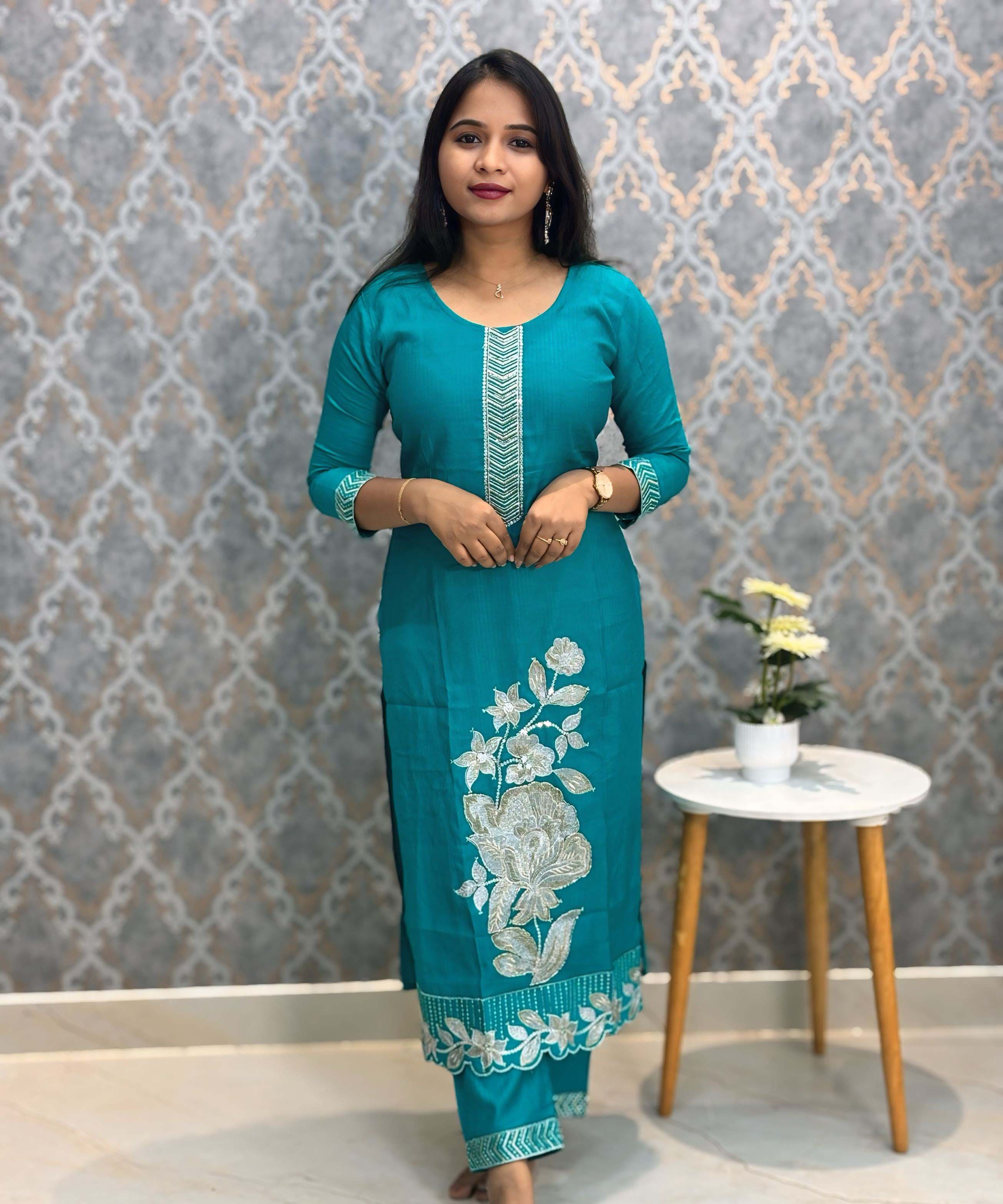 Rama Green Embroidered Silk Blend Salwar Set with Organza Dupatta 3 Piece Salwar Set / ESS344