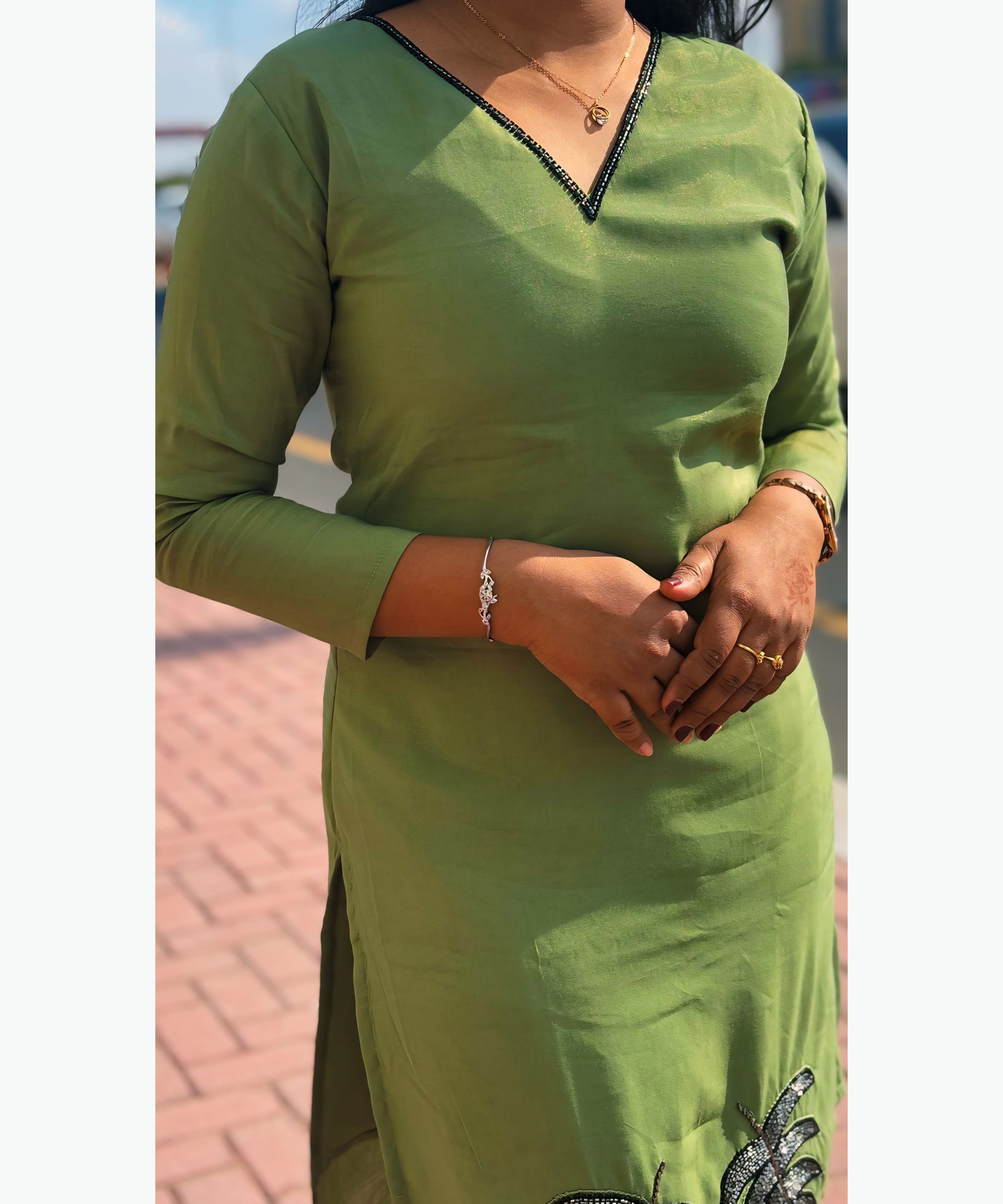 Green Color V neck Premium Ethnic Co-ord Set / ESS257