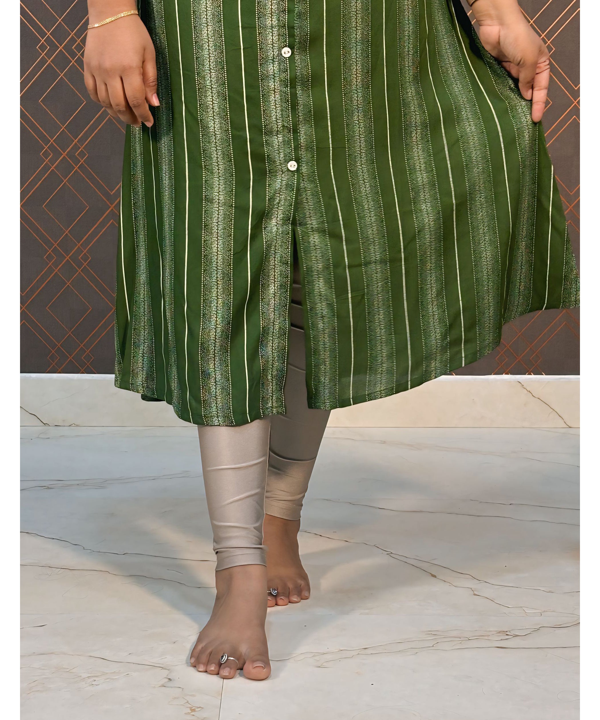 Green Liva Rayon Aline with Pocket Kurti / LSS135