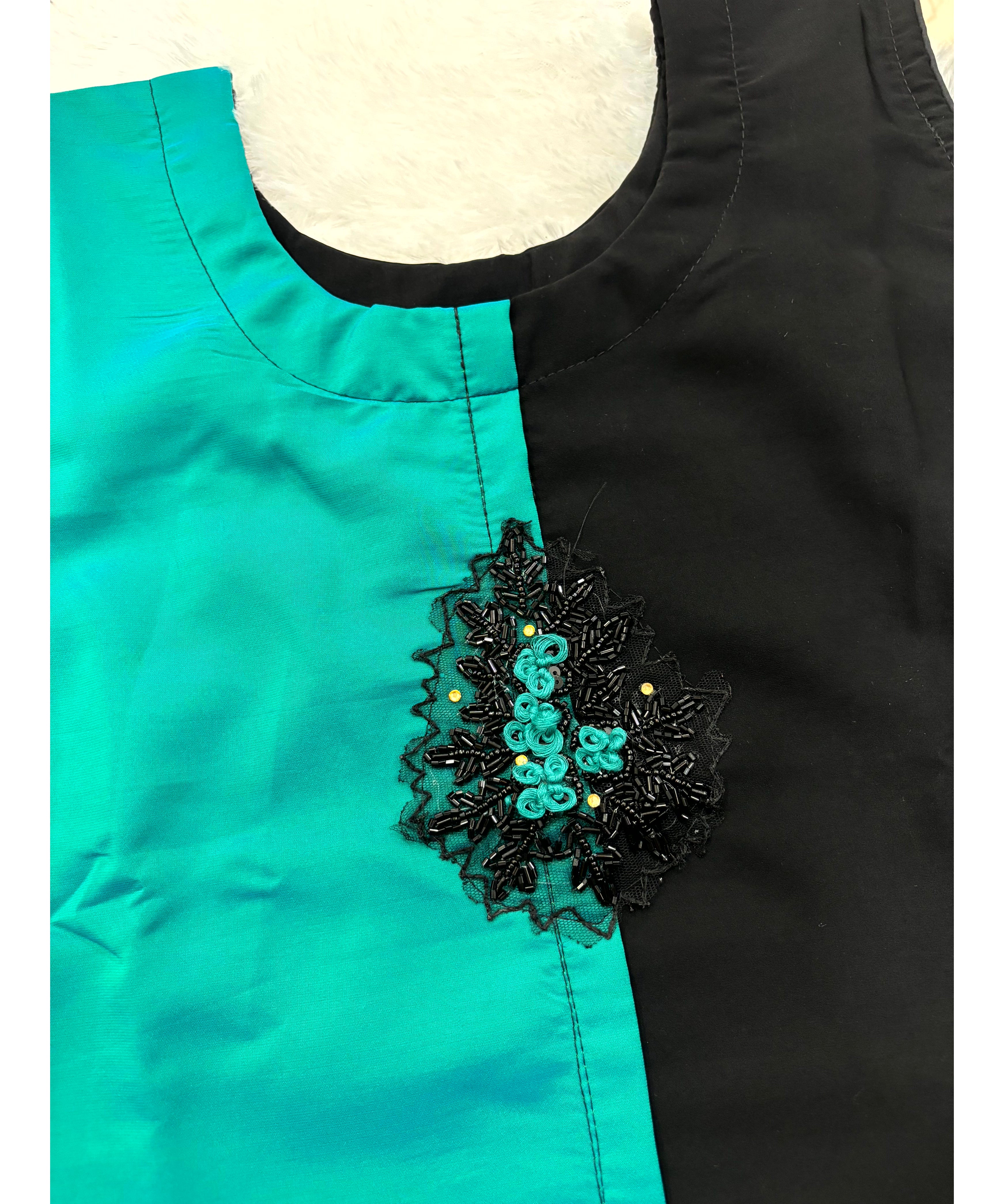 Green and Black Short Sleeve Party Wear Kurti / ESS241