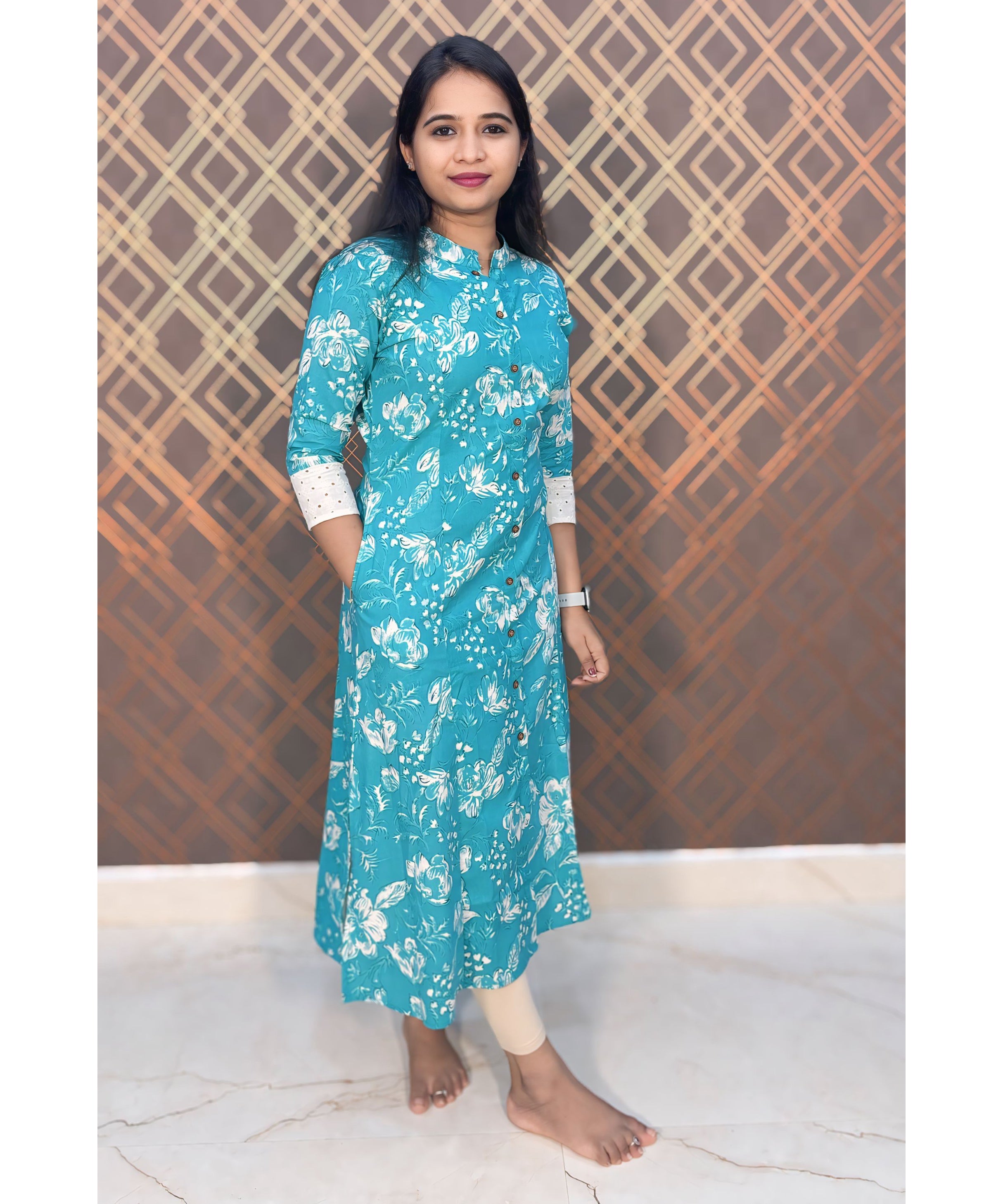 Green and White A Line Collar Kurti with Pocket / RCC166