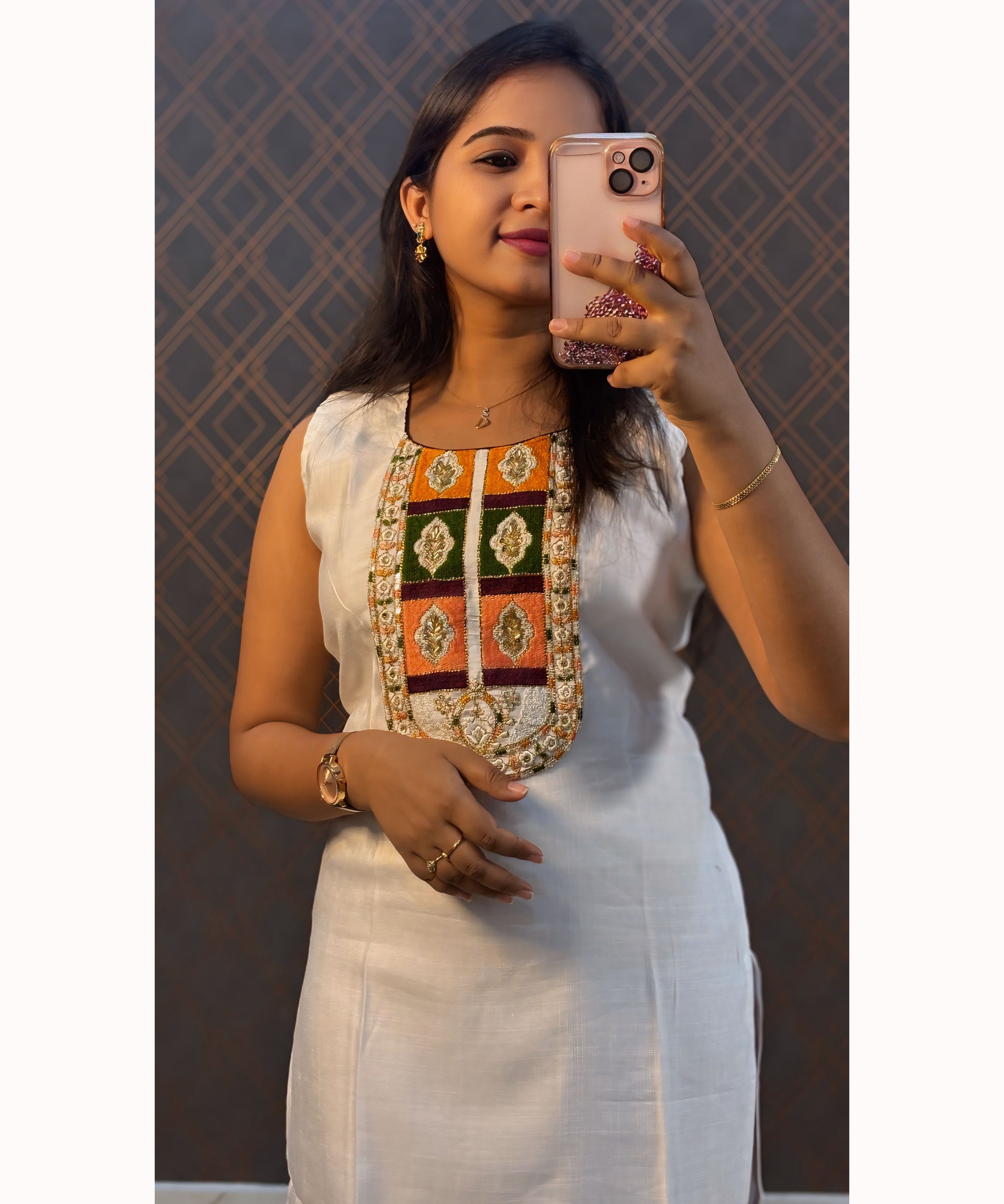 White Georgette Half Sleeve Kurti / LSS144