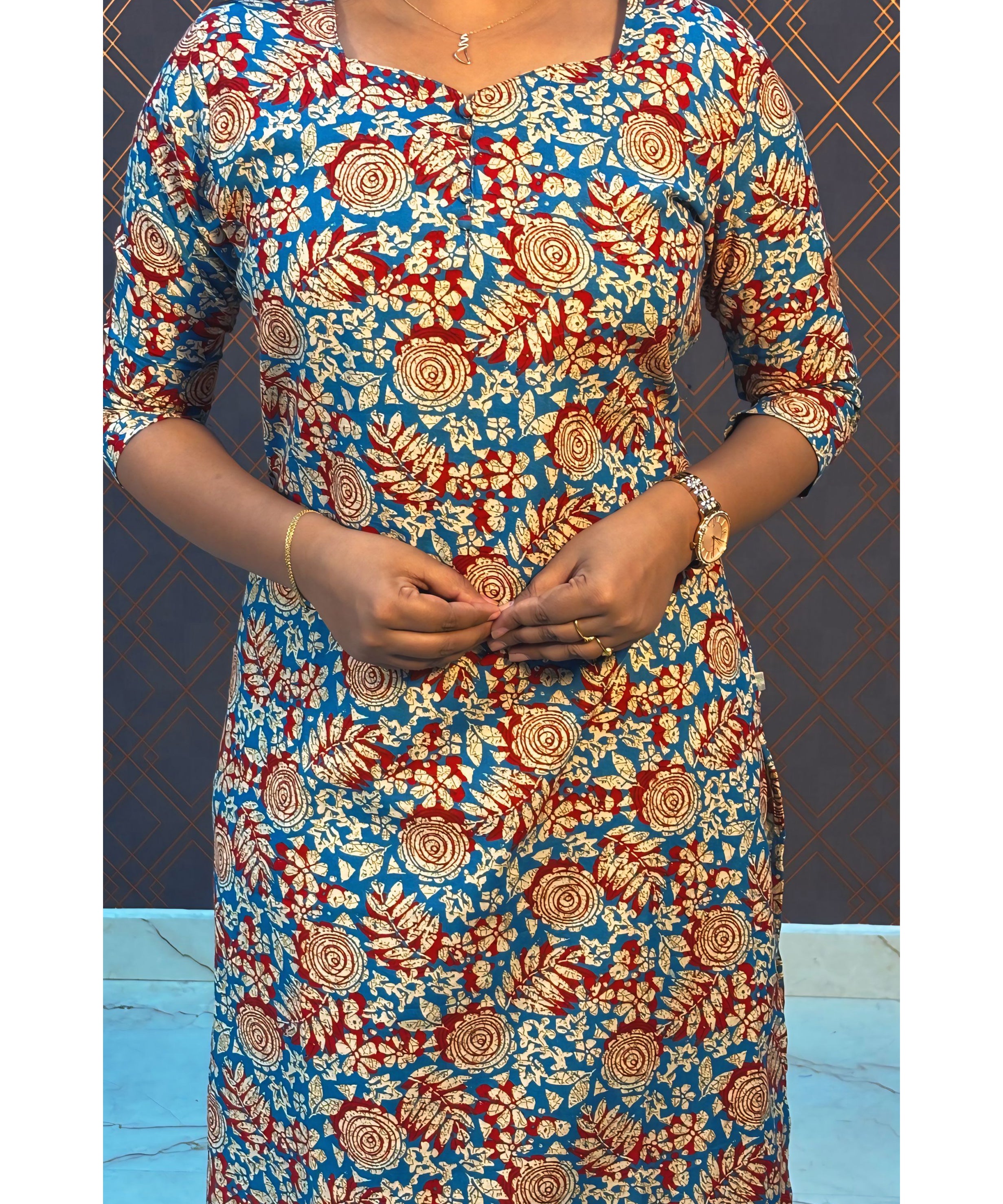 Blue and Red Floral Flex Cotton Kurti with Pocket / LSS146