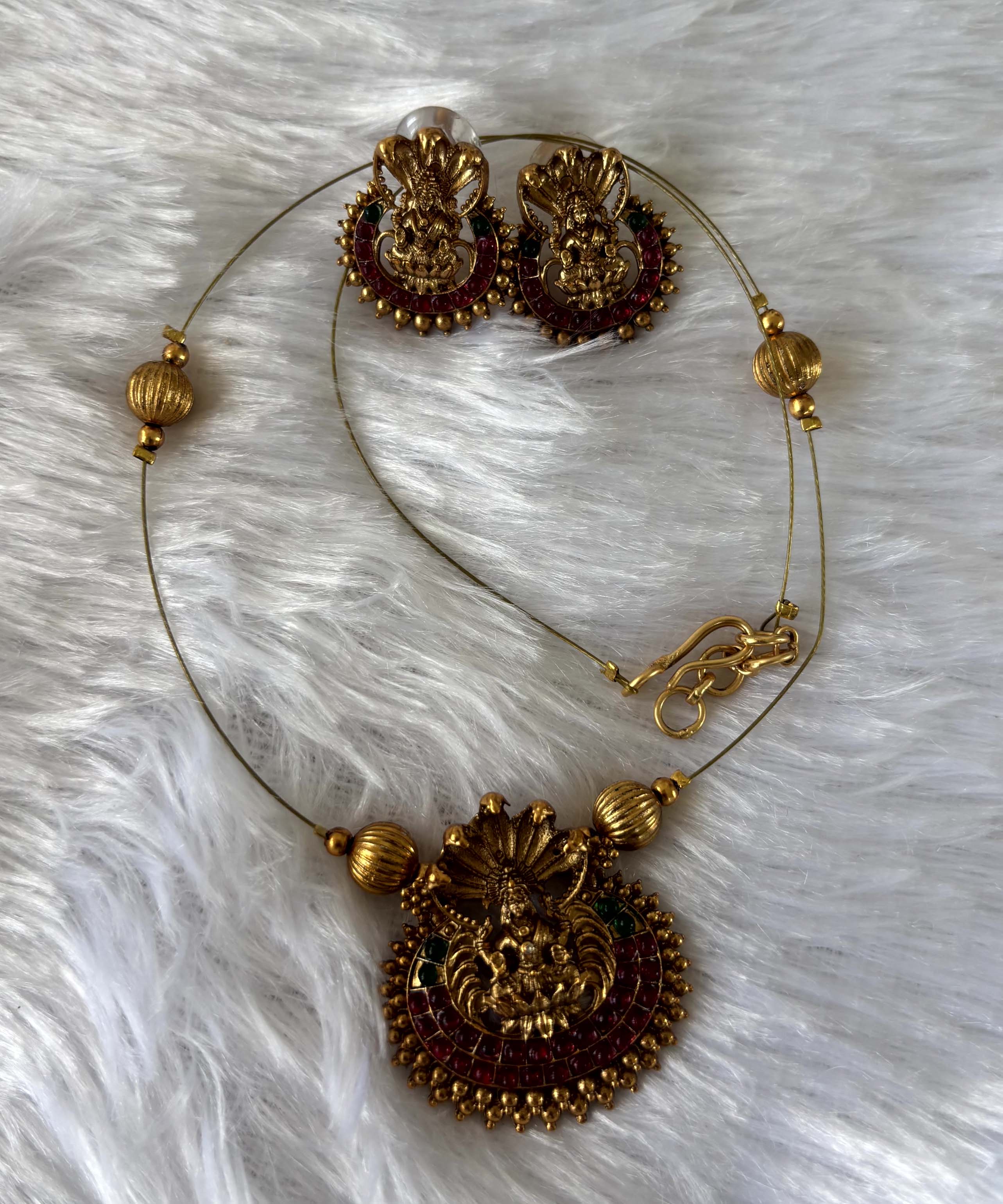 Invisible Chain - Antique Lakshmi Imitation Temple Jewellery Set with Green and  Pink Stone -JIN003