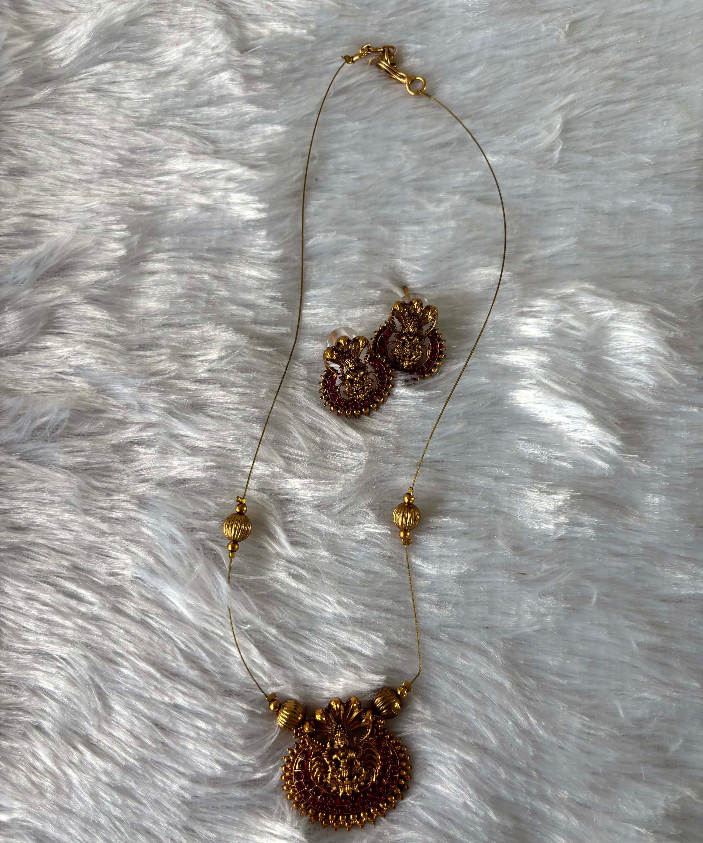 Invisible Chain - Antique Lakshmi Imitation Temple Jewellery Set with Pink Stone -JIN001