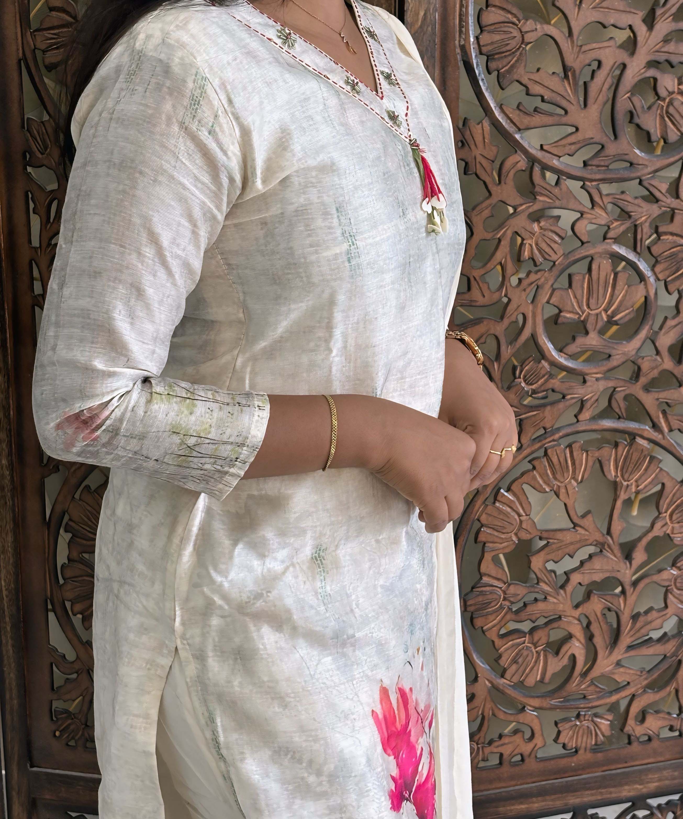 Off-White with floral print Premium Designer Salwar Set / ESS365