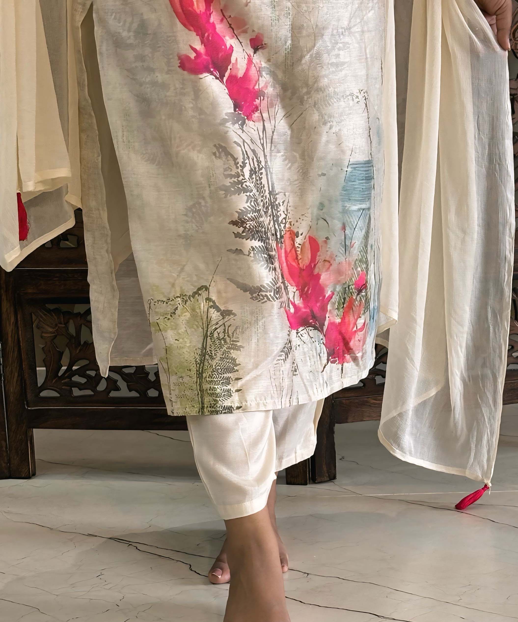 Off-White with floral print Premium Designer Salwar Set / ESS365