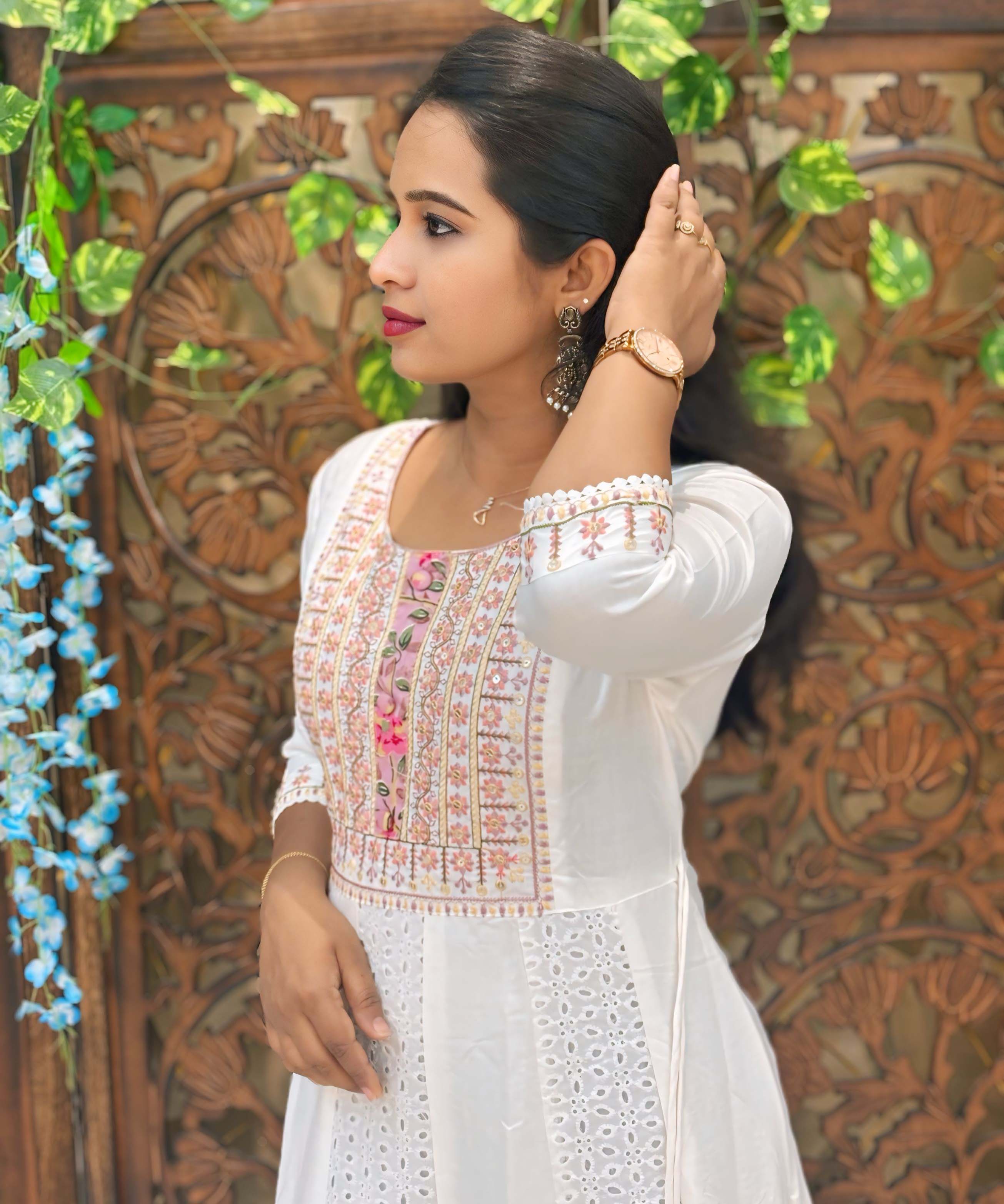 Pink and White Premium Anarkali Kurti / ESS338