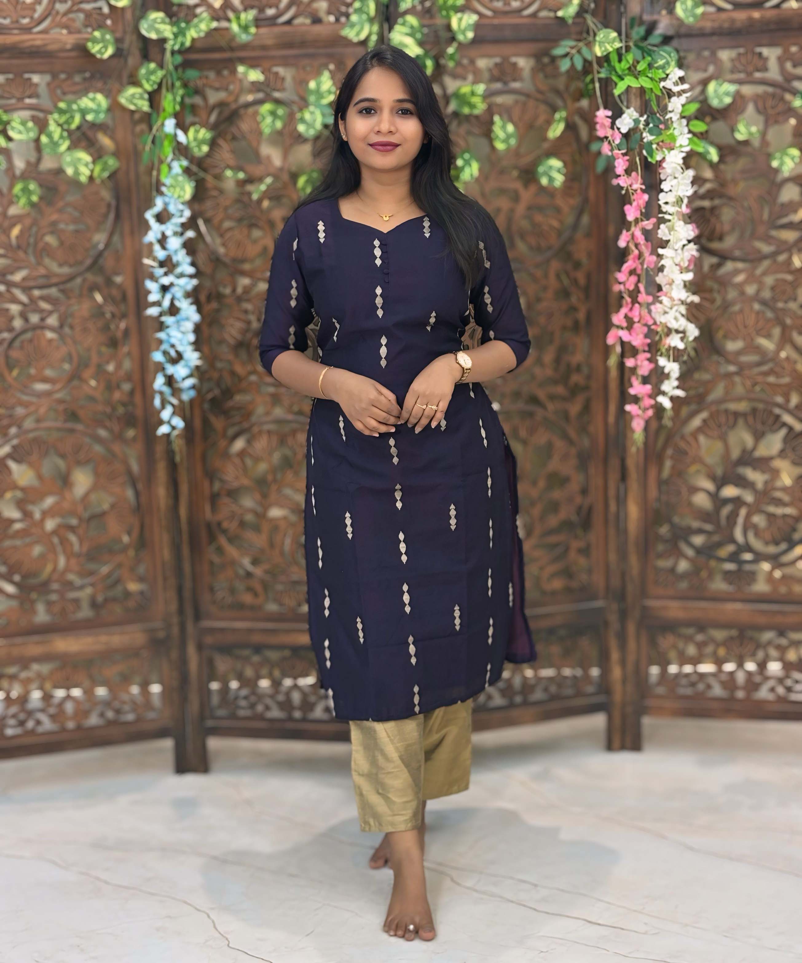 Dark Purple Color Sweetheart Neck Premium Dupion Raw Silk Kurti with Big Zari Butta & Lining Coord Set  / LSS188