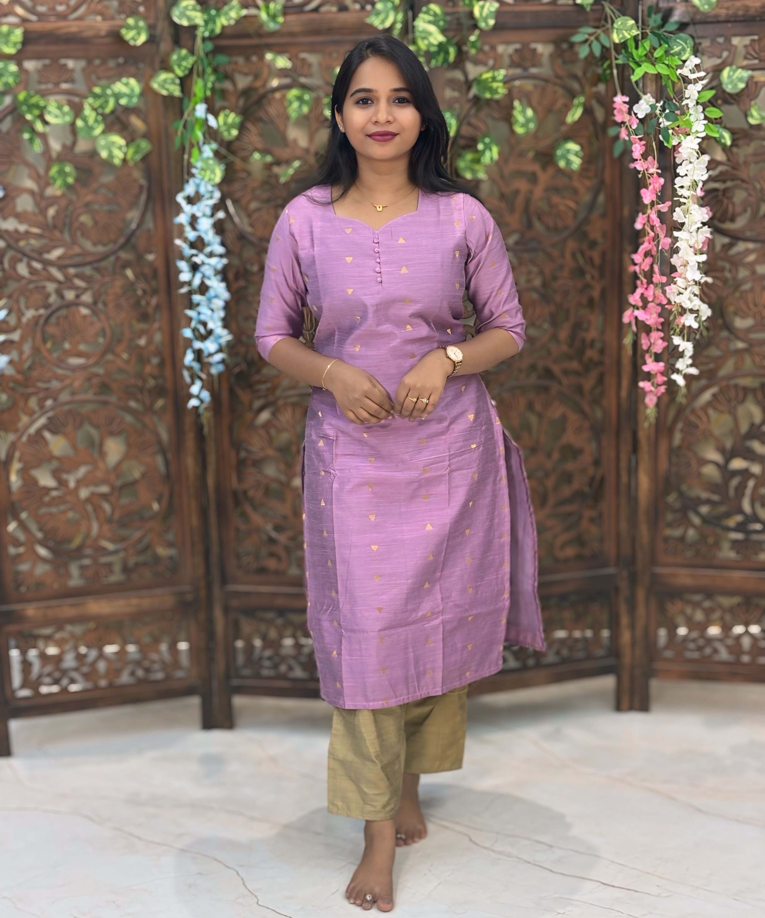 lavender pink Color Sweetheart Neck Premium Dupion Raw Silk Kurti with Small Zari Butta & Lining Coord Set  / LSS188