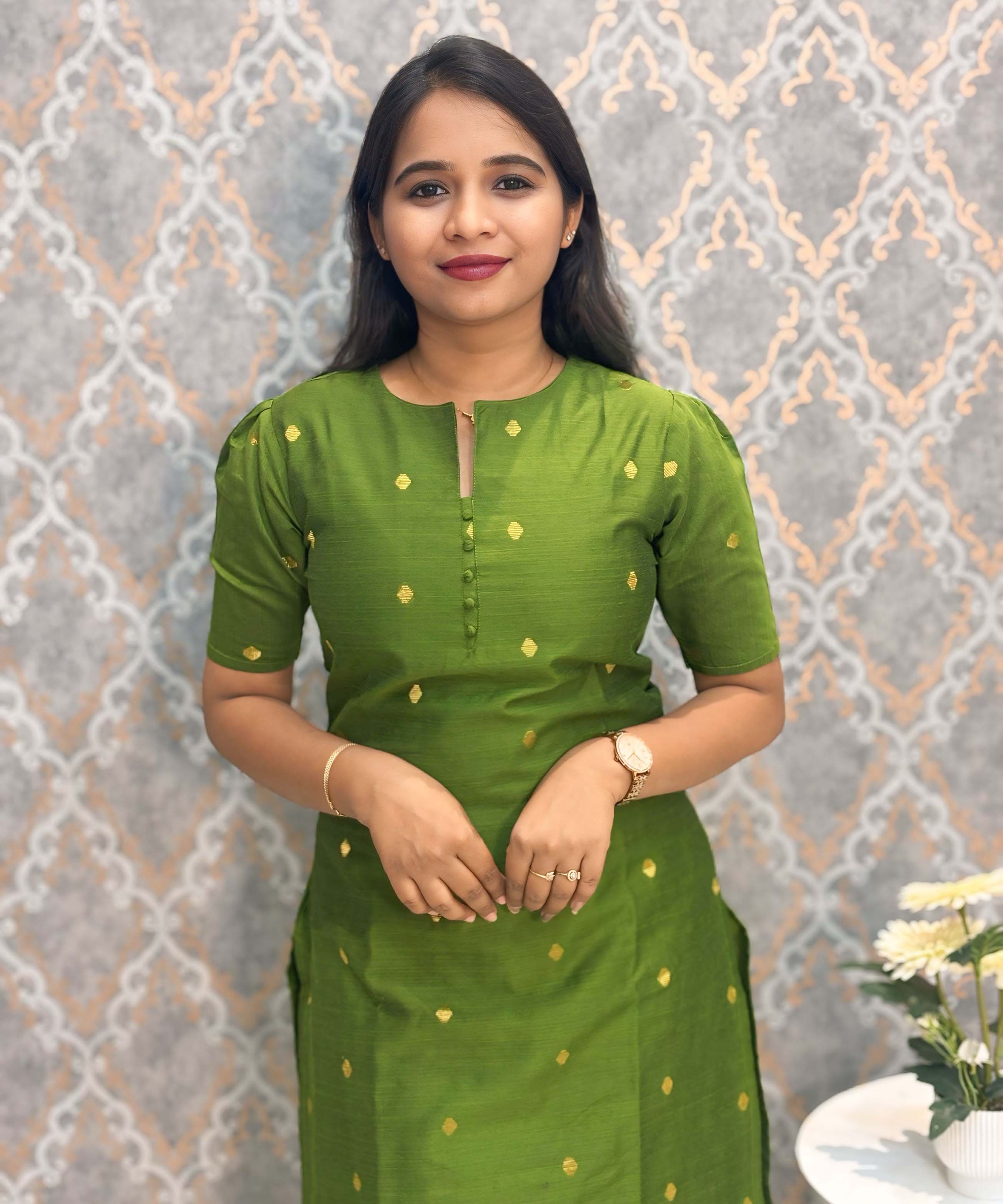 Green Color Round Neck Premium Dupion Raw Silk Kurti with Small Zari Butta & Lining Coord Set  / LSS187