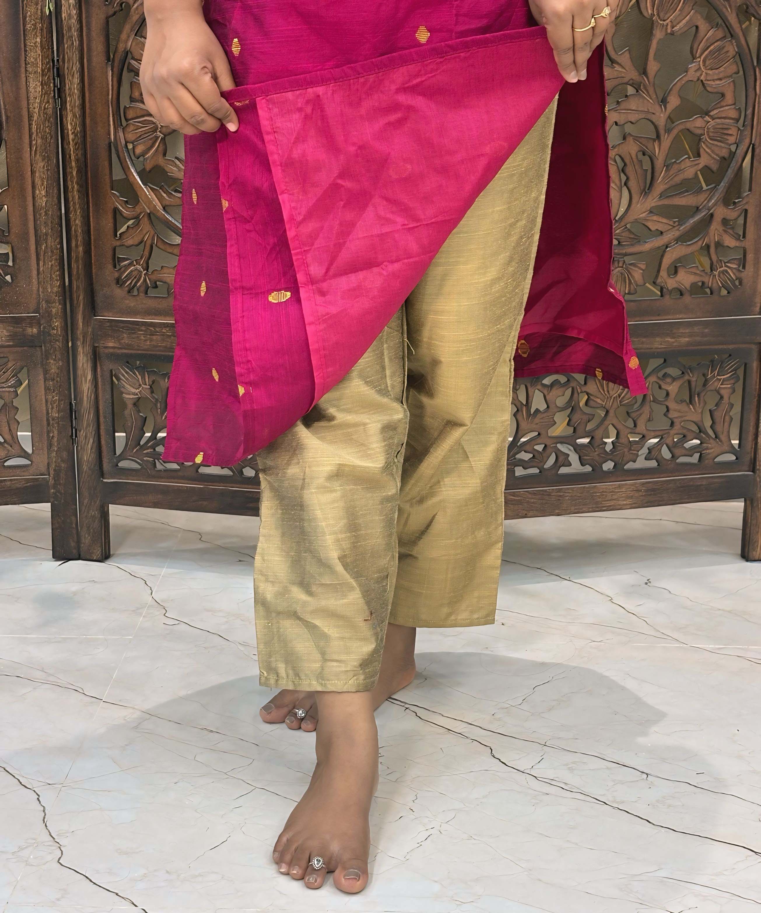 Pink Color Sweetheart Neck Premium Dupion Raw Silk Kurti with Small Zari Butta & Lining Coord Set  / LSS188