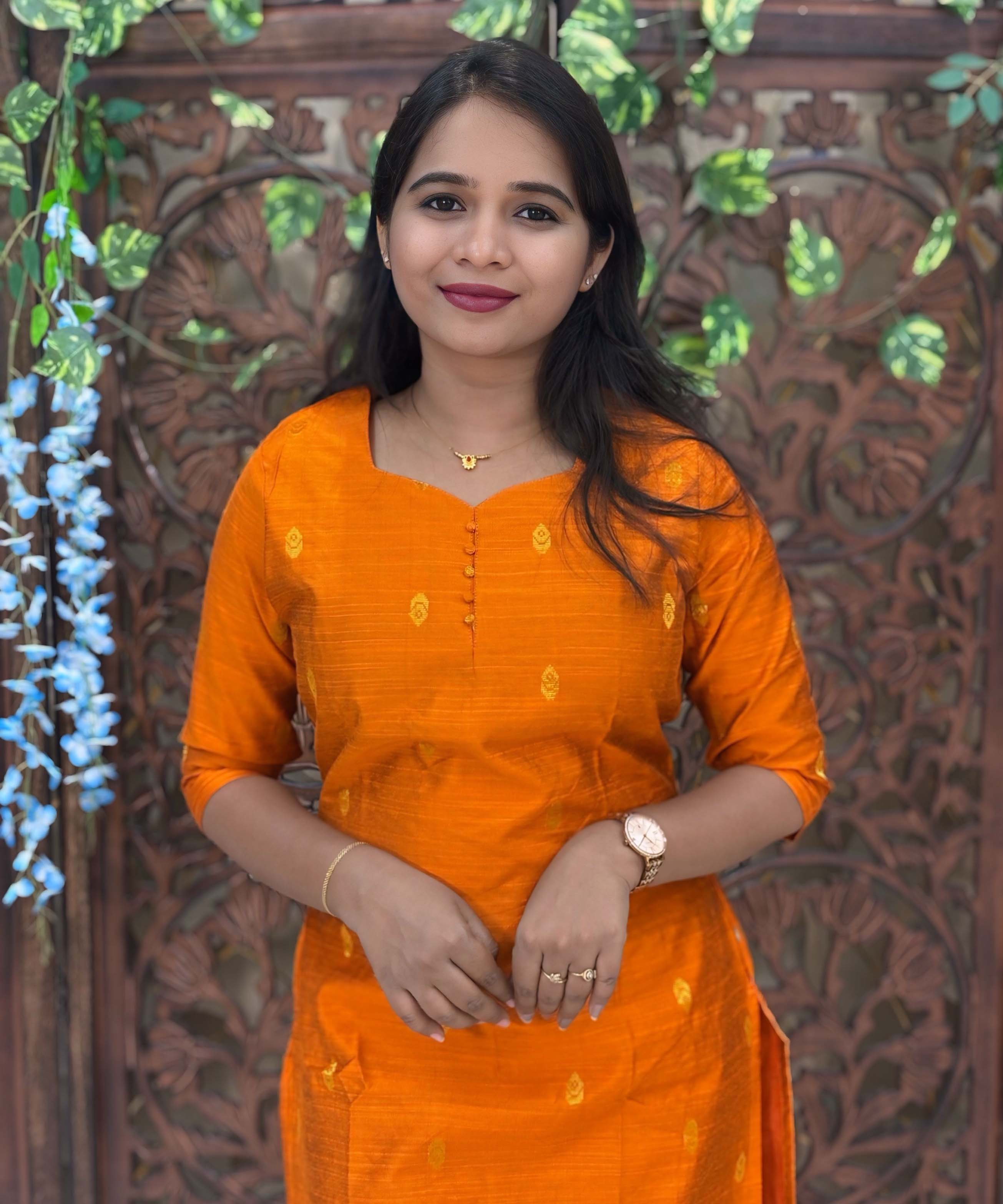 Orange Color Sweetheart Neck Premium Dupion Raw Silk Kurti with Thilagam Shape Zari Butta & Lining / LSS189