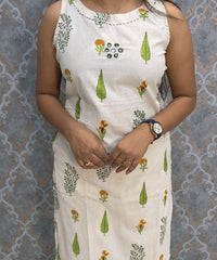 Orange and Green Floral Premium Flex Cotton Coord Set with Sleeves and Pocket / ESS415