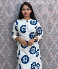 Blue and White Floral Design Premium Flex Cotton Kurtis with Pocket / ESS370
