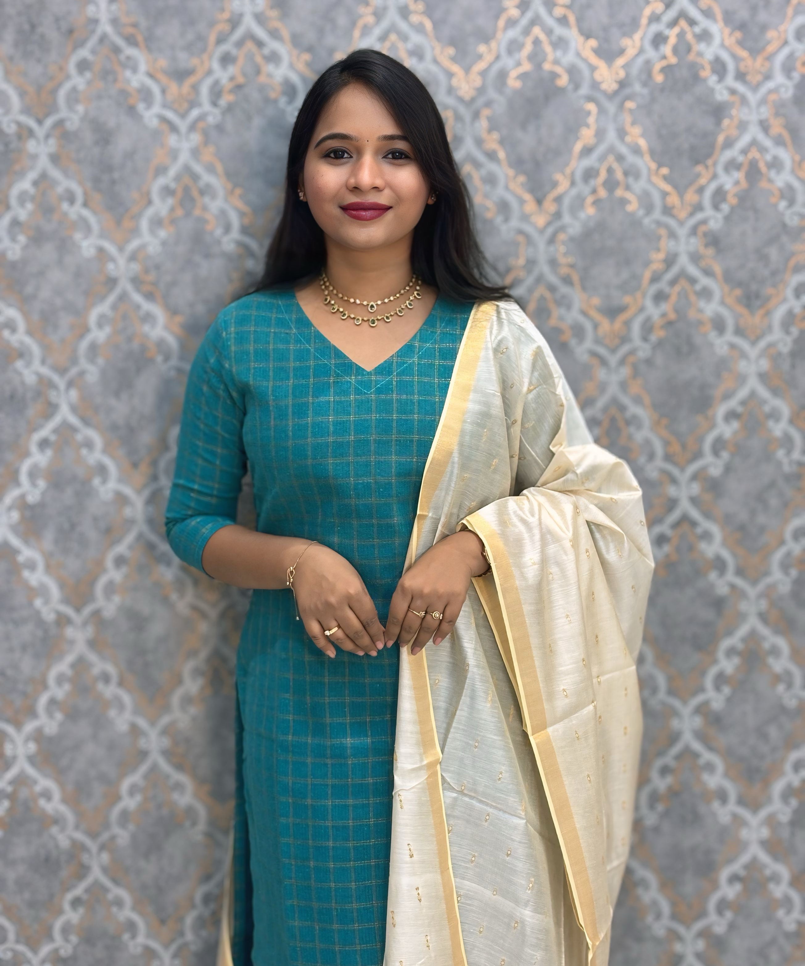 Peacock Green Color Premium Handloom Silk Cotton Kurti and Dupatta / PC006