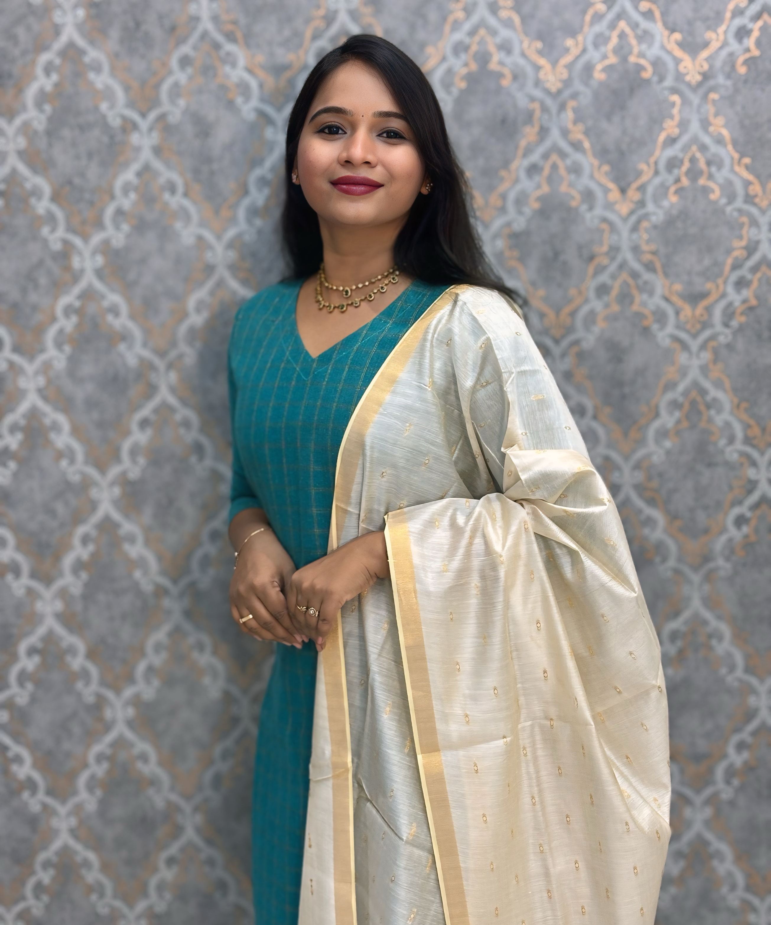 Peacock Green Color Premium Handloom Silk Cotton Kurti and Dupatta / PC006