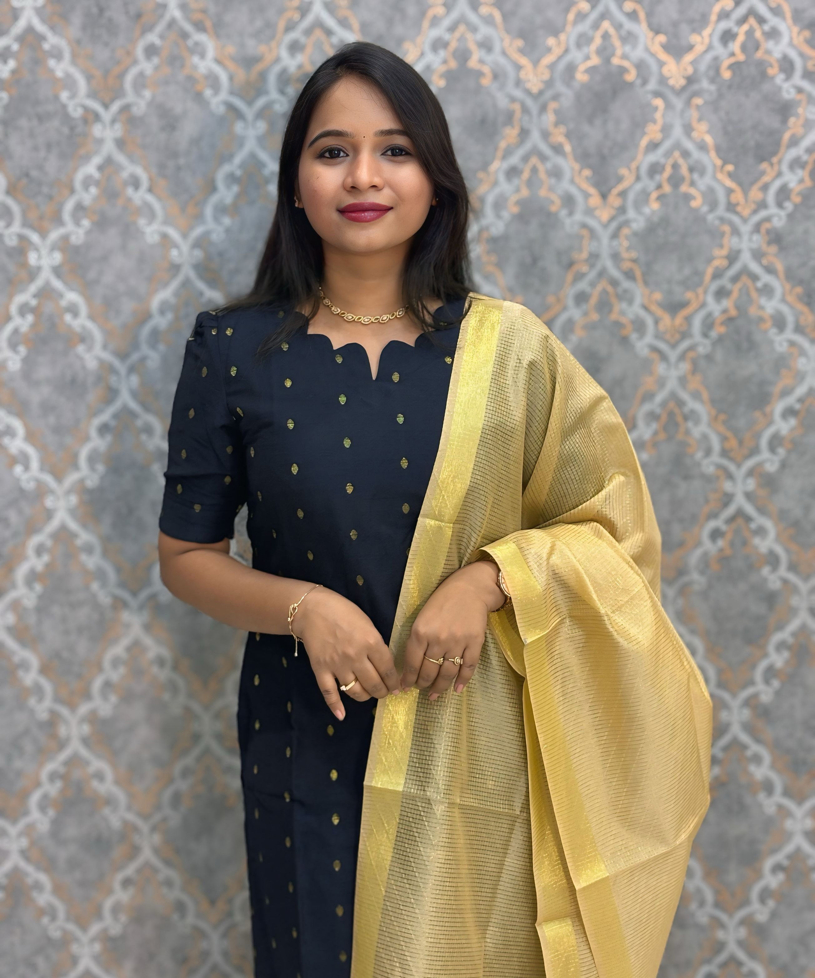 Black Color Premium Handloom Raw Silk Kurti and Dupatta / PC008