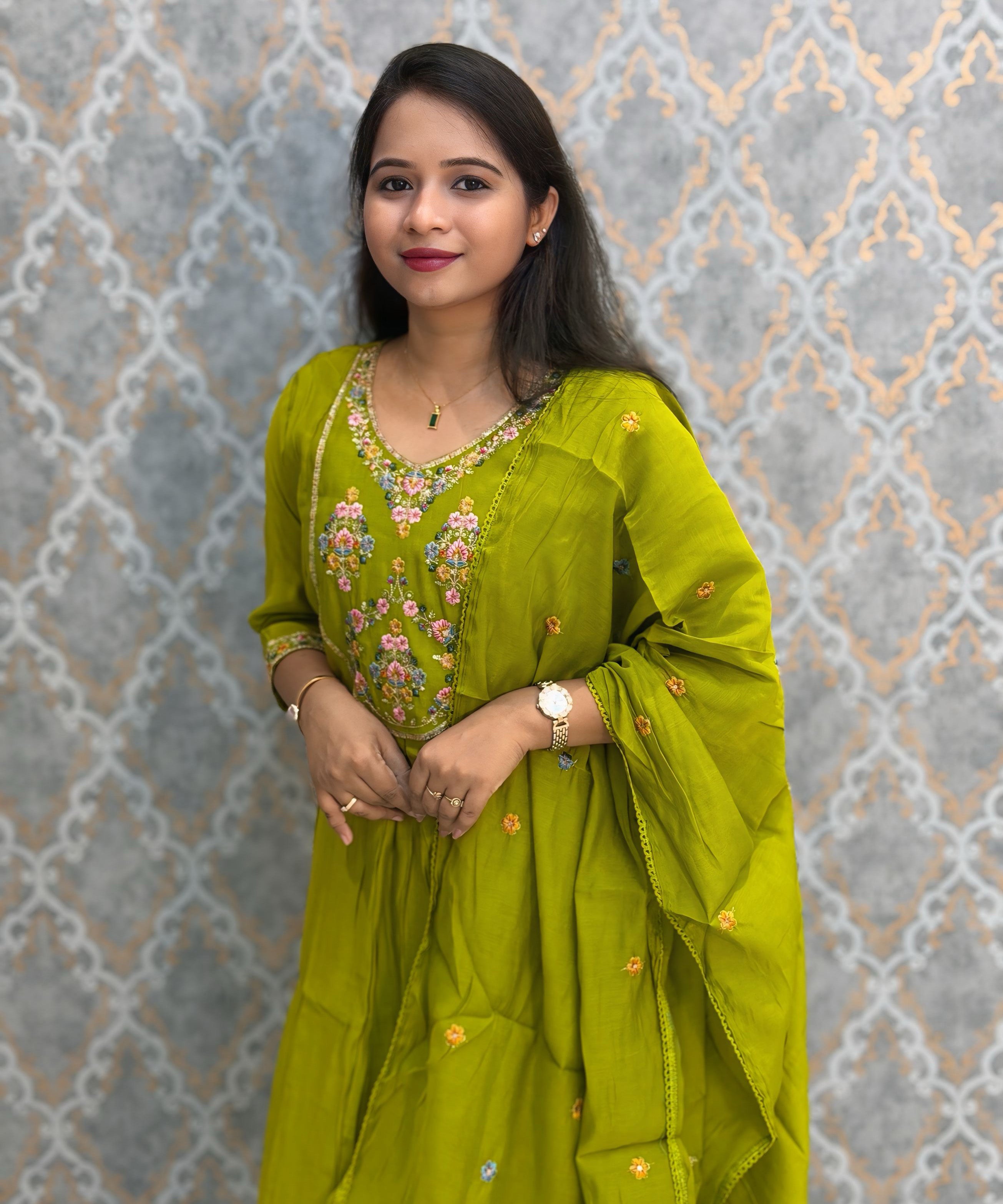 Green Color Premium Mul Chanderi Silk Embroidery 3 Piece Salwar Set with Lining /  ESS399