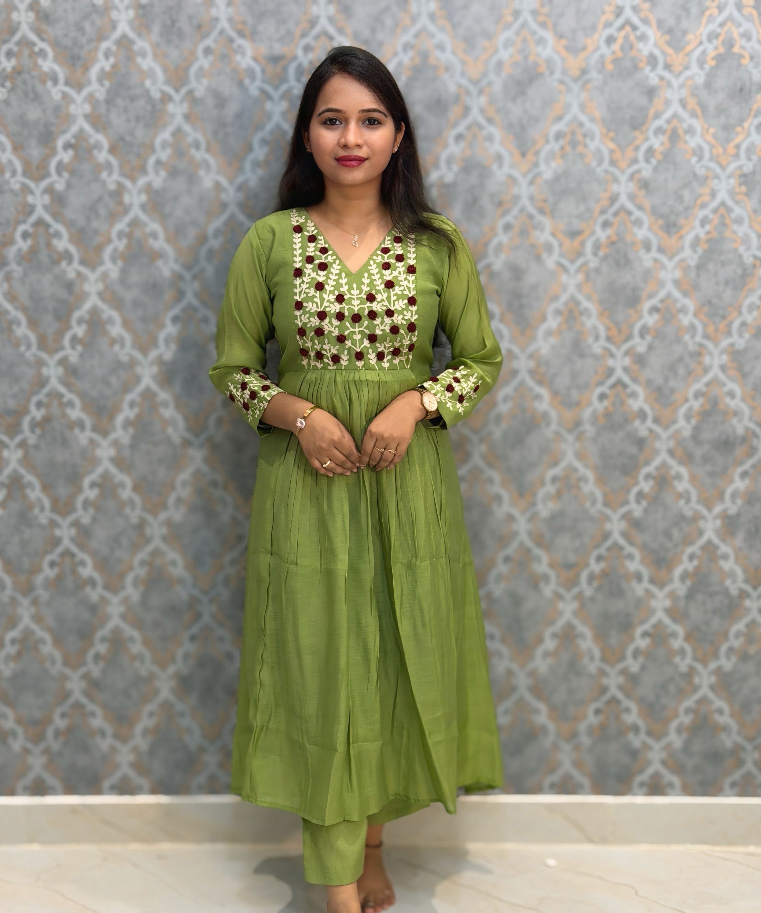 Green and Maroon Color Premium Mul Chanderi Silk Ethnic 3 Piece Salwar Set with Lining /  ESS397