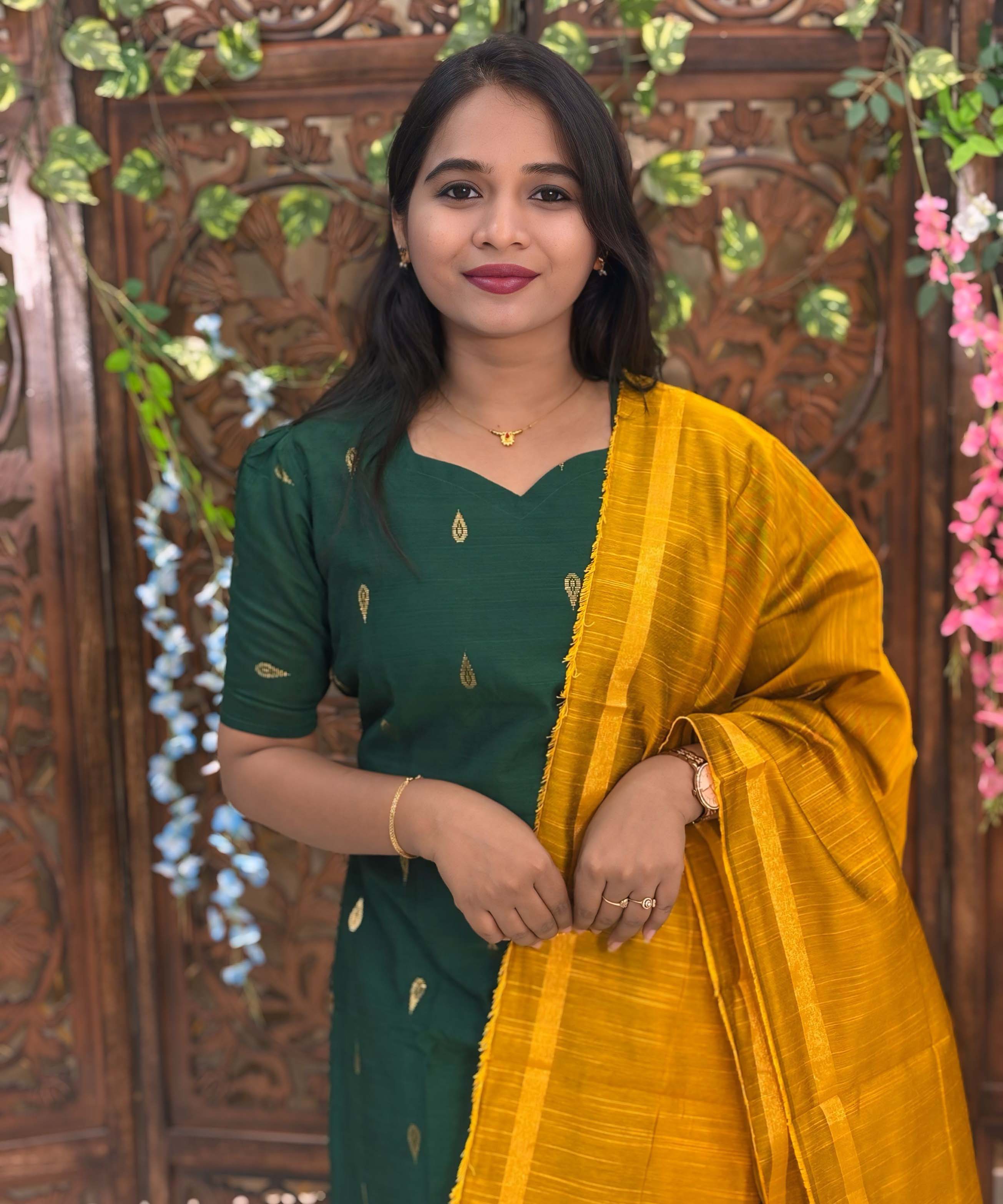 Green and Yellow Color Sweet Heart Neck Premium Raw Silk 3 Piece Salwar Set with Lining / LSS194