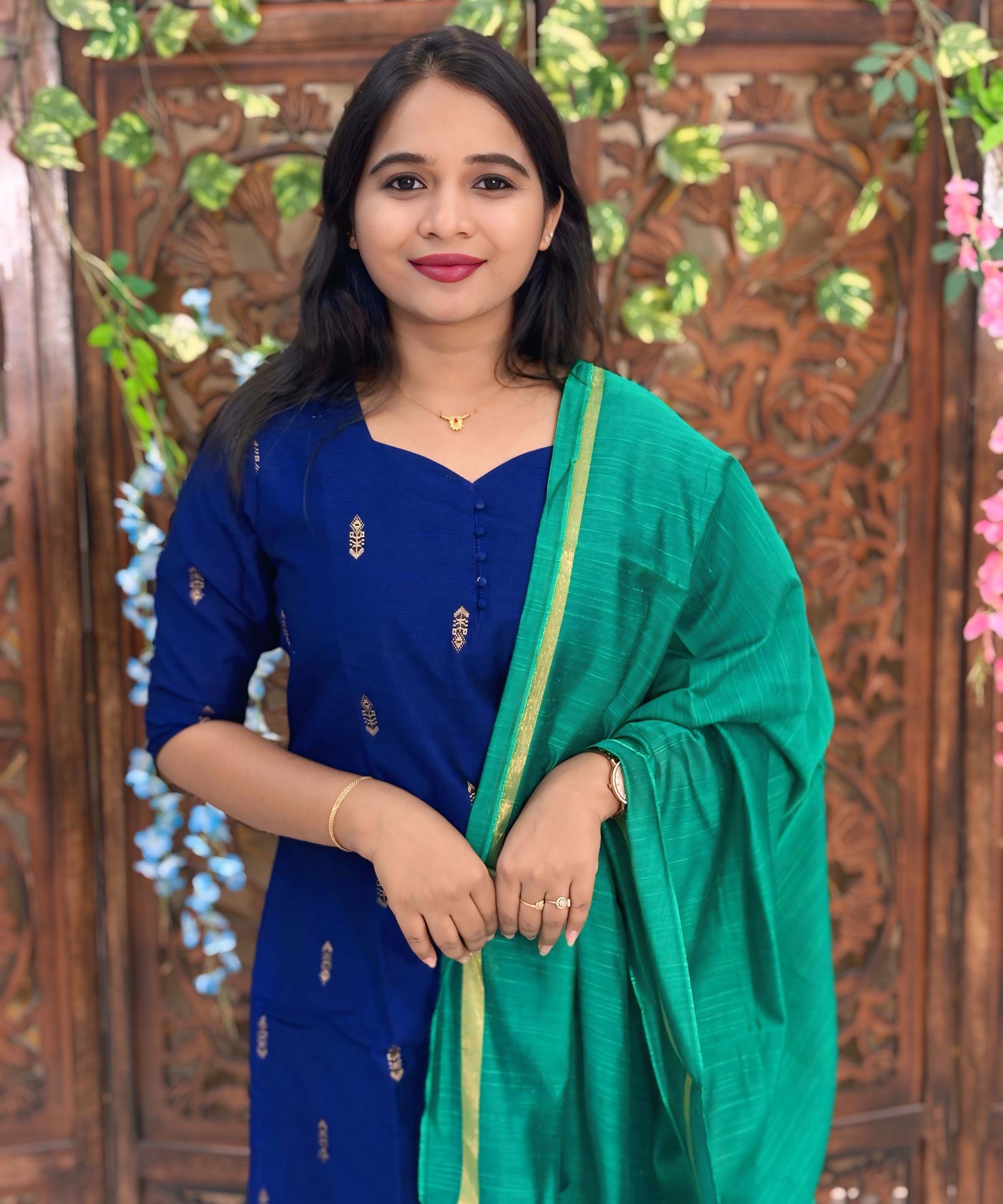Navy Blue and Rama Green Color Sweet Heart Neck Premium Raw Silk 3 Piece Salwar Set with Lining / LSS194
