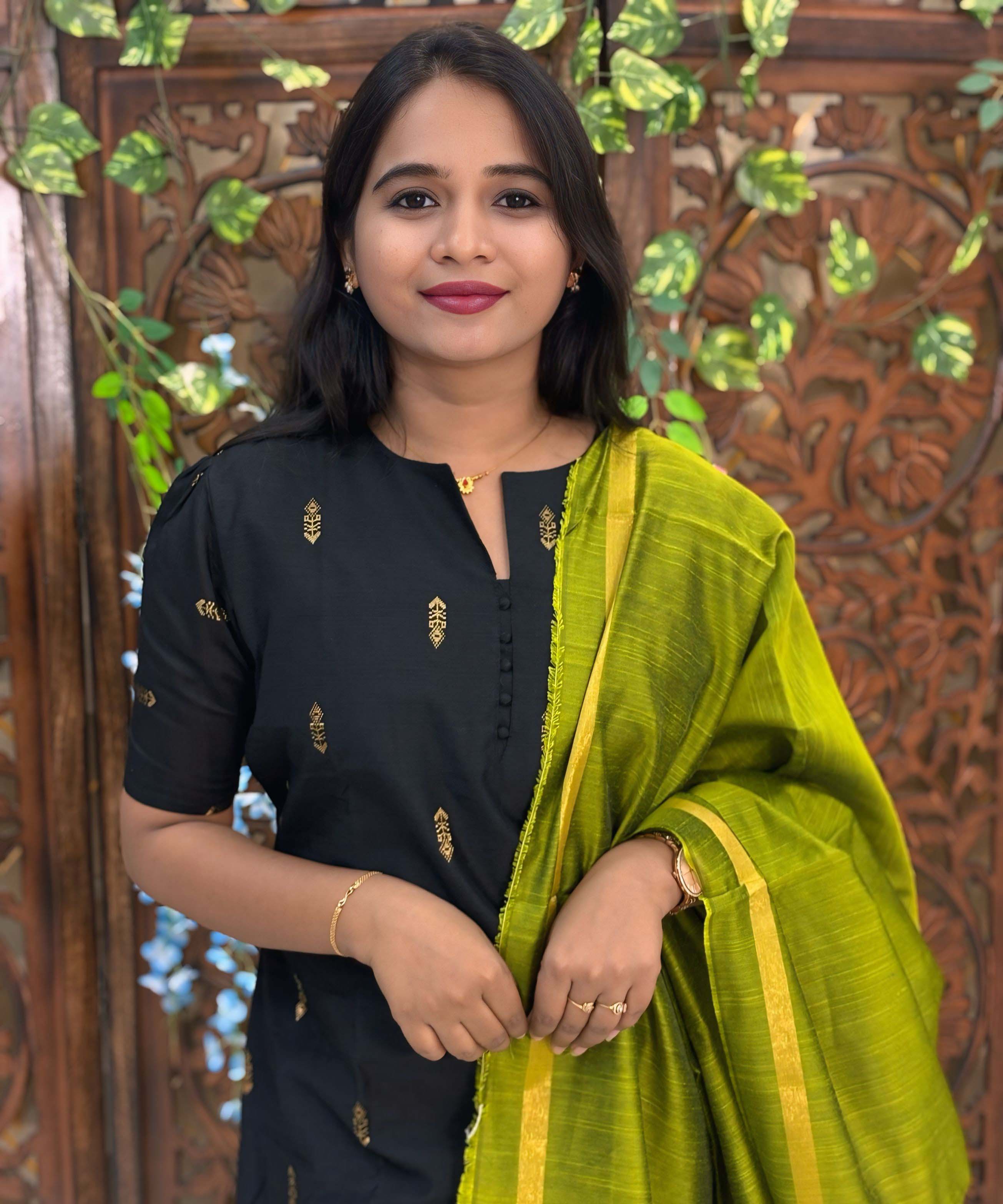 Black and Green Color Round Neck Premium Raw Silk 3 Piece Salwar Set with Lining / LSS194