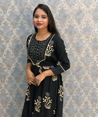 Black Color Premium Rayon Maxi with Back Rope / ESS390