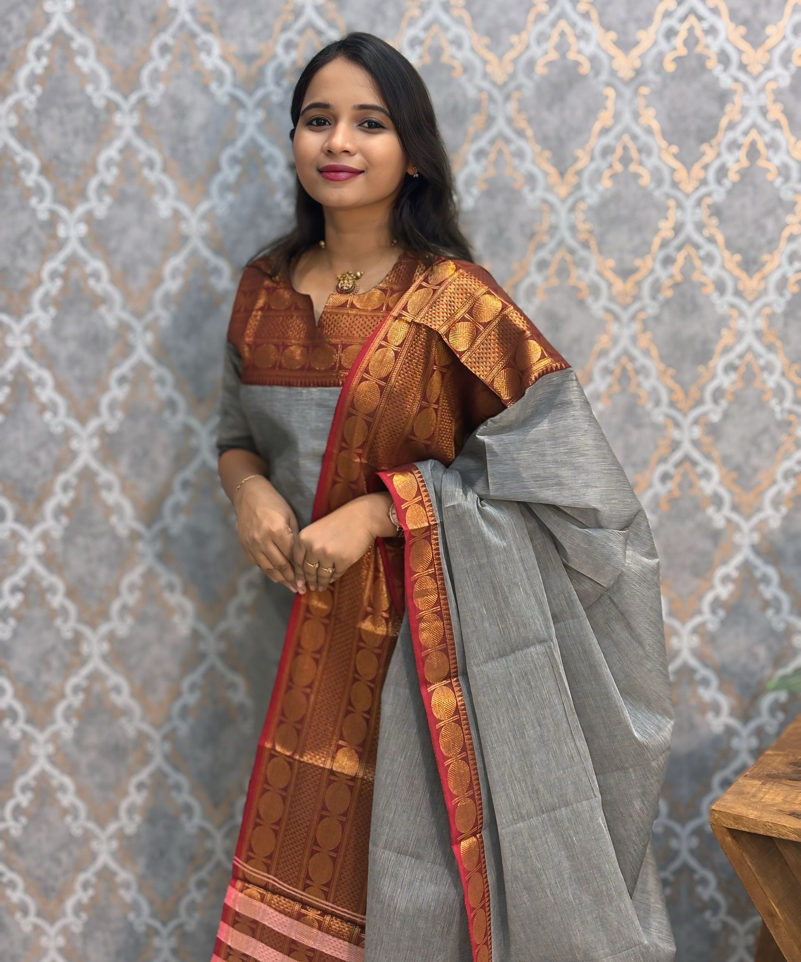 Gray and Maroon Color Premium Kanchi Cotton 2 Piece Kurti and Dupatta / LSS198