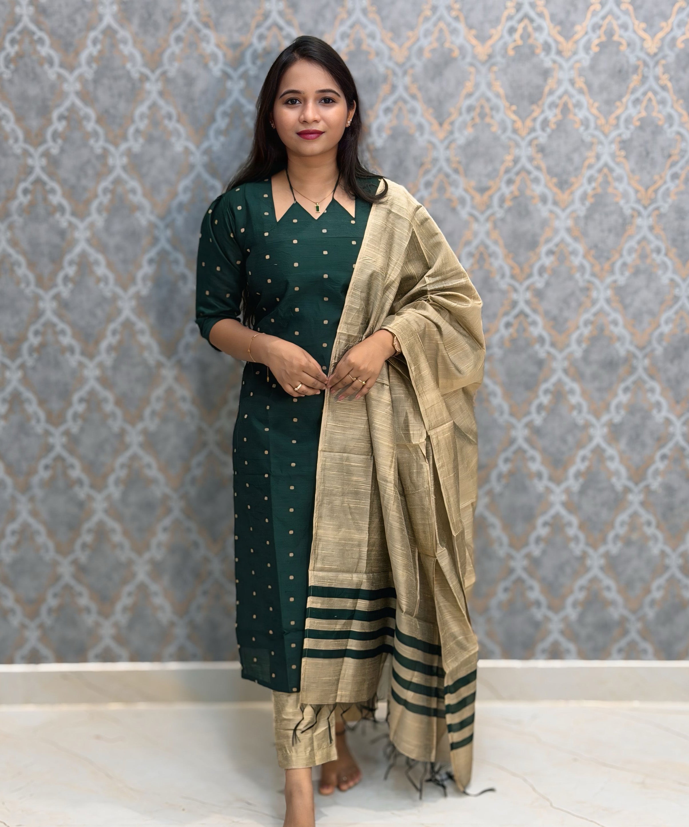 Dark Green Color Raw Silk 3 Piece Salwar Set with Lining and Pocket / ESS410