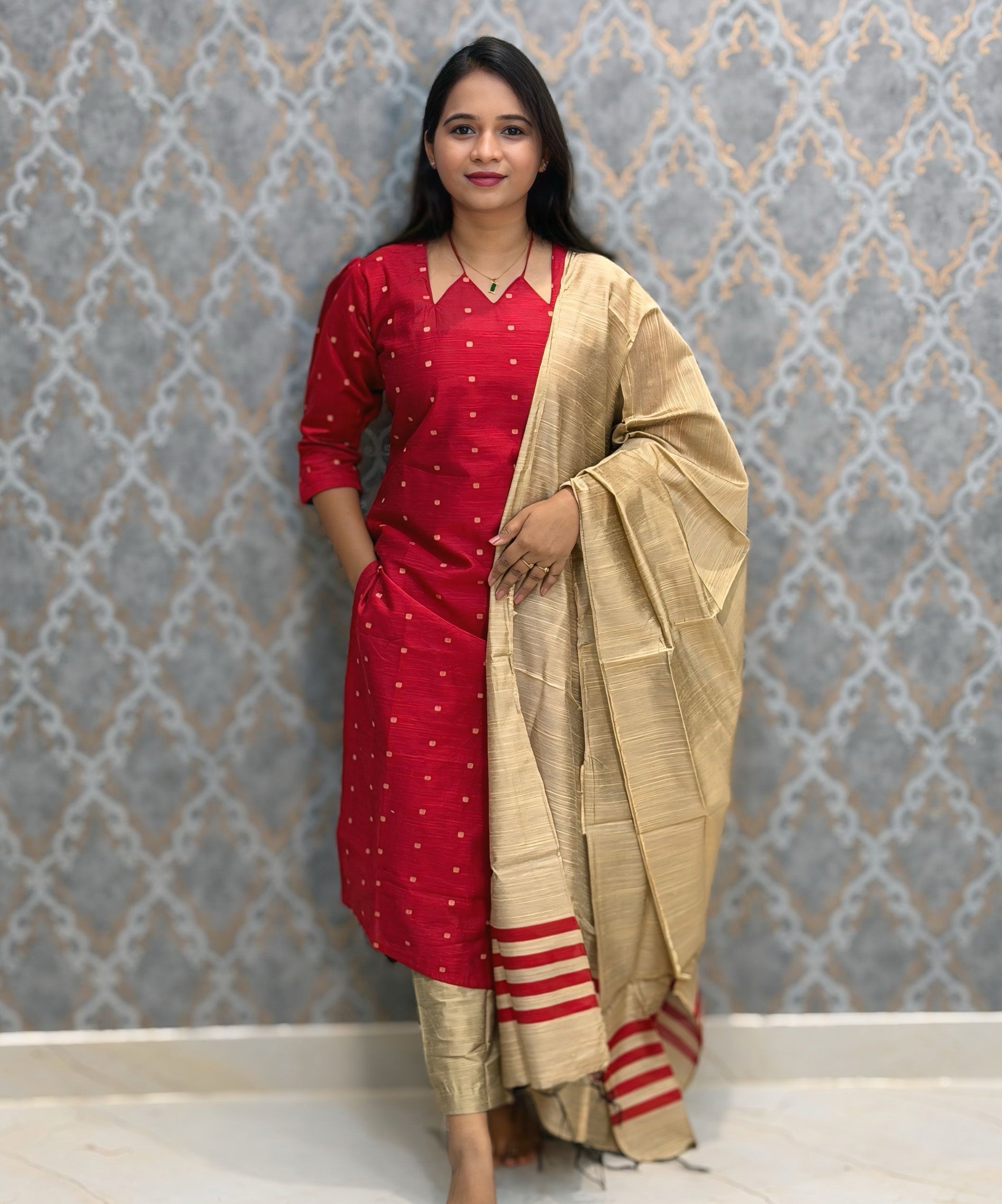 Red Color Raw Silk 3 Piece Salwar Set with Lining and Pocket / ESS410