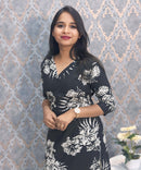 Black and White Color Floral Rayon Straight Cut V Neck Kurti with Pocket / LSS172