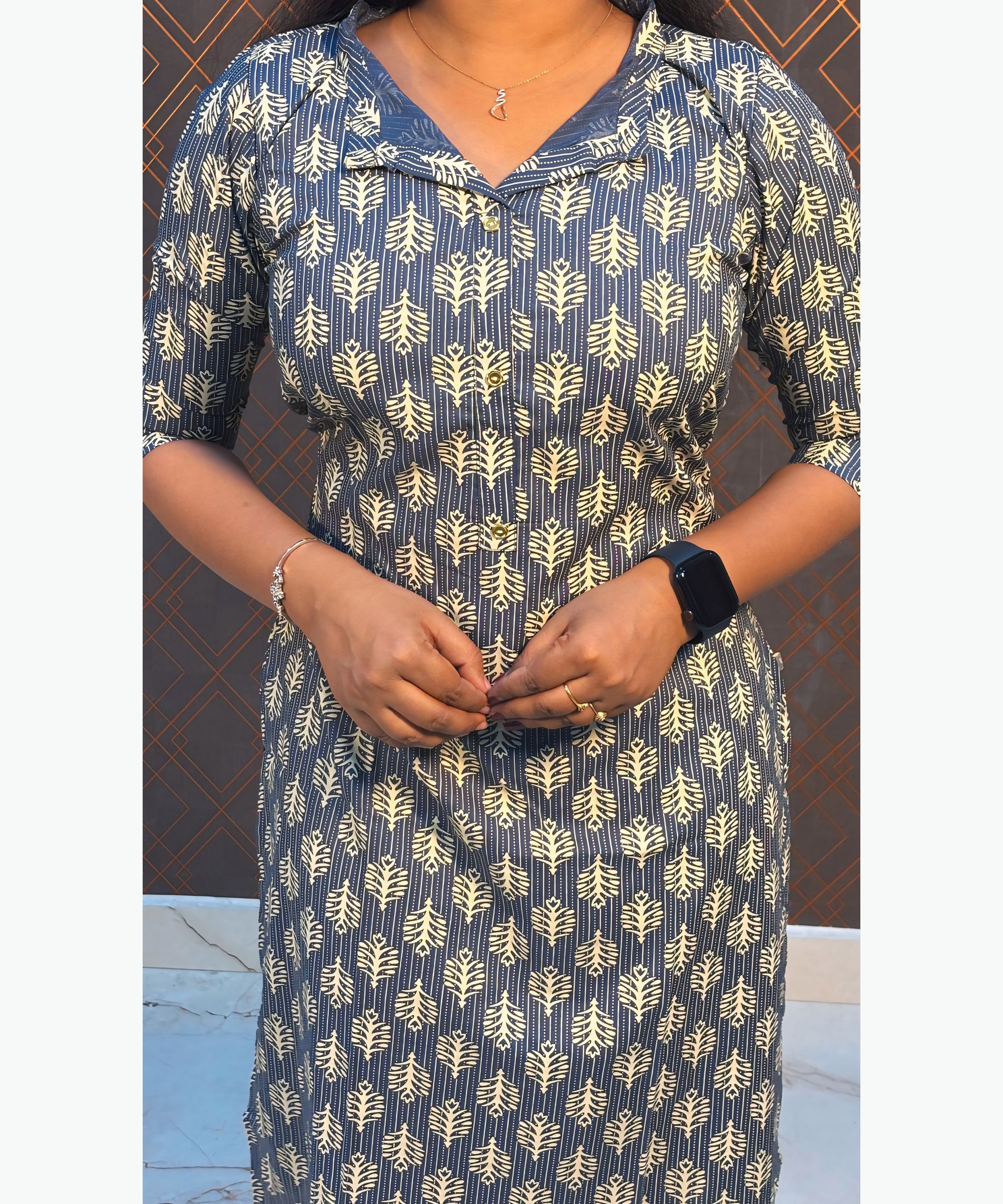 Gray Color Rayon Straight Cut Kurti with Chinese Collar Neck / LSS162