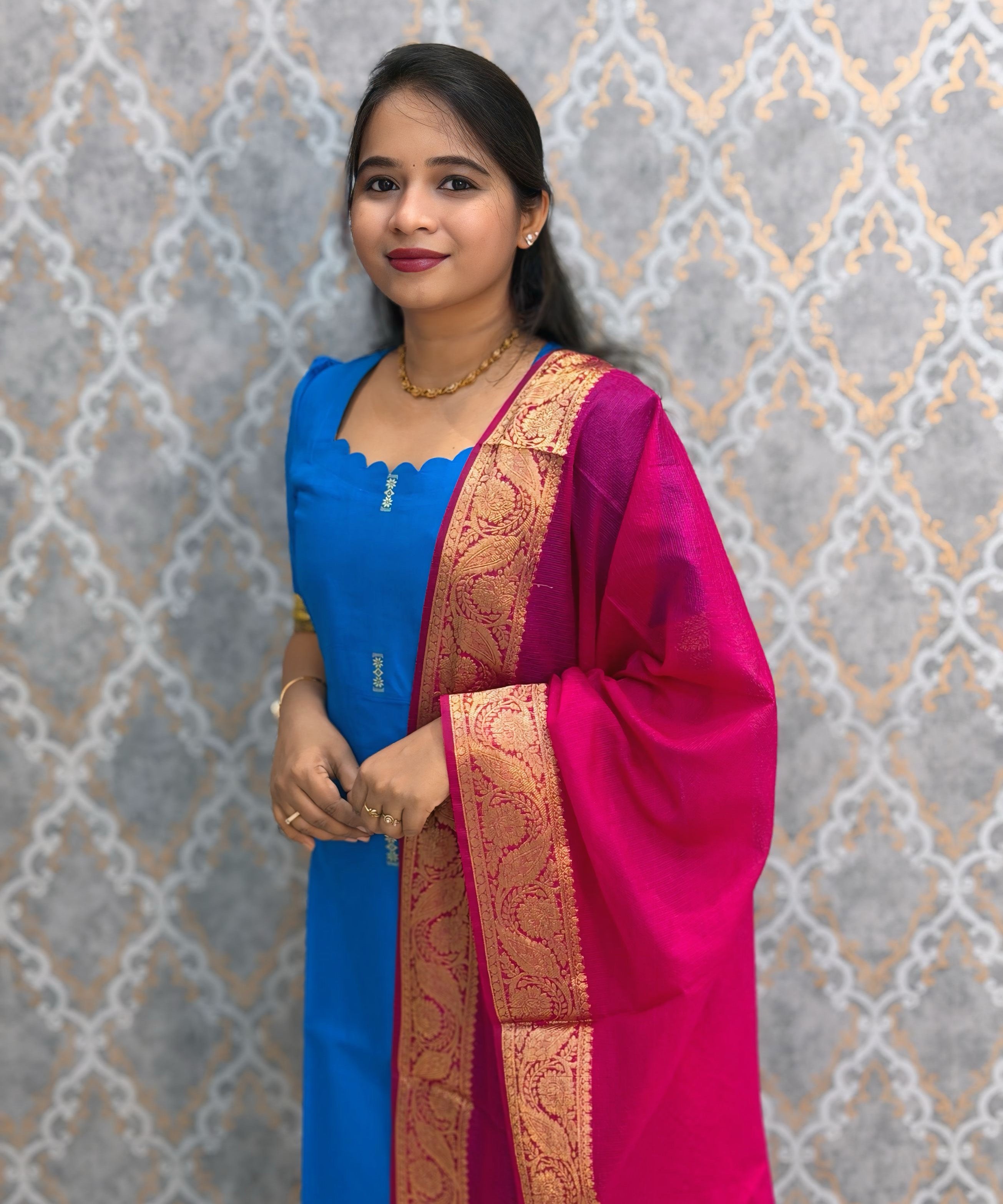 Rich Royal Blue and Pink Premium Handwoven Kodambakkam Ragam Kurti and Dupatta / HL037