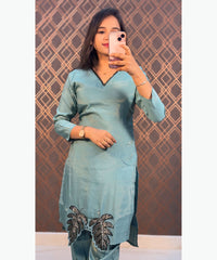 Tortoise Green Color V neck Premium Ethnic Co-ord Set / ESS257