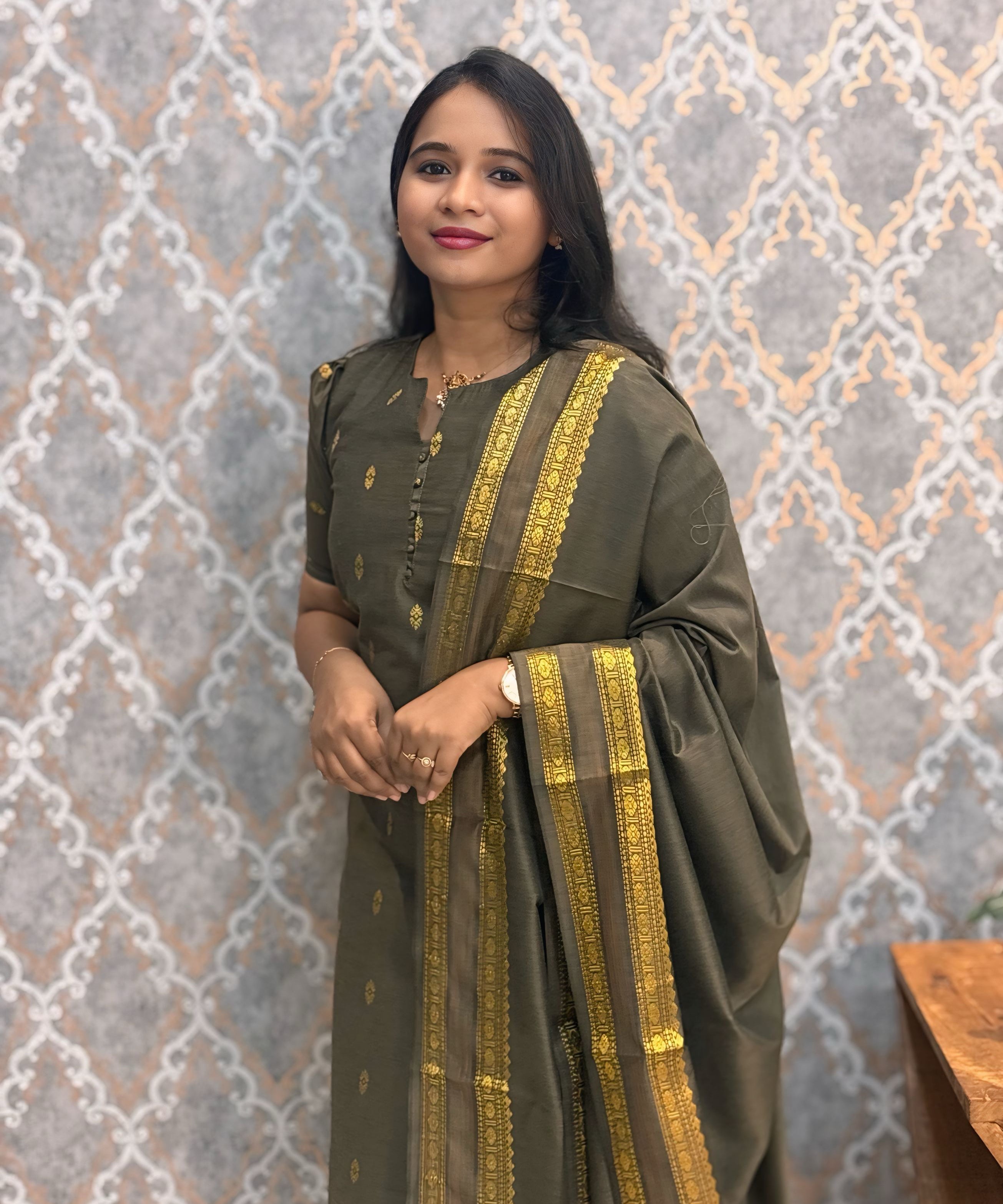 Olive Green Color Vintage Style Premium Raw Silk Kurti and Dupatta / LSS207