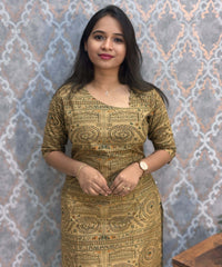 Side Cut with Potli Neck Design Warli Printed Flex Cotton Kurti with Pocket / LSS200