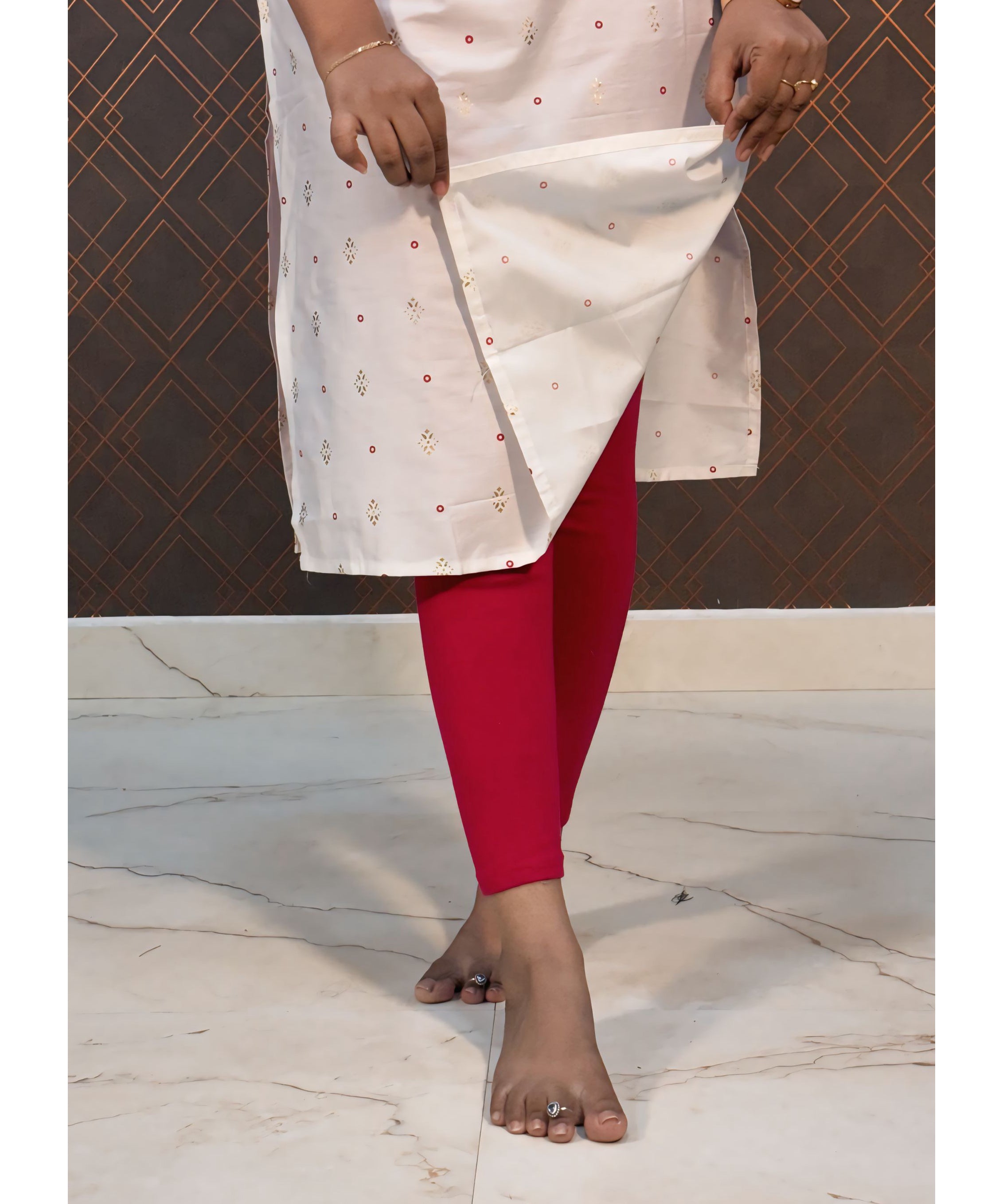 White Silk Cotton Straight Cut with Pocket Kurti / LSS139