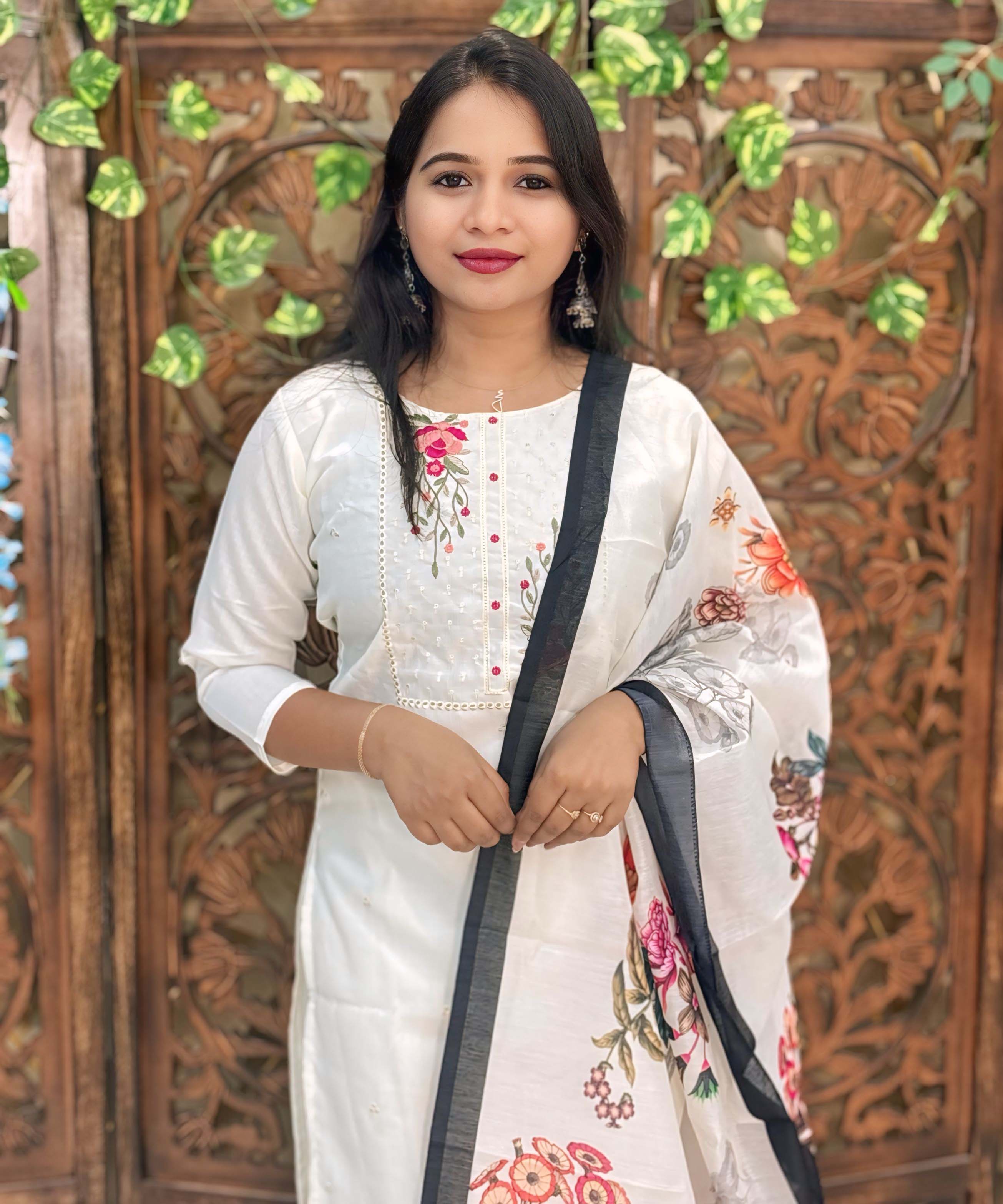 White and Black Color Cotton Salwar Set with Organza Dupatta 3 Piece Salwar Set / ESS348